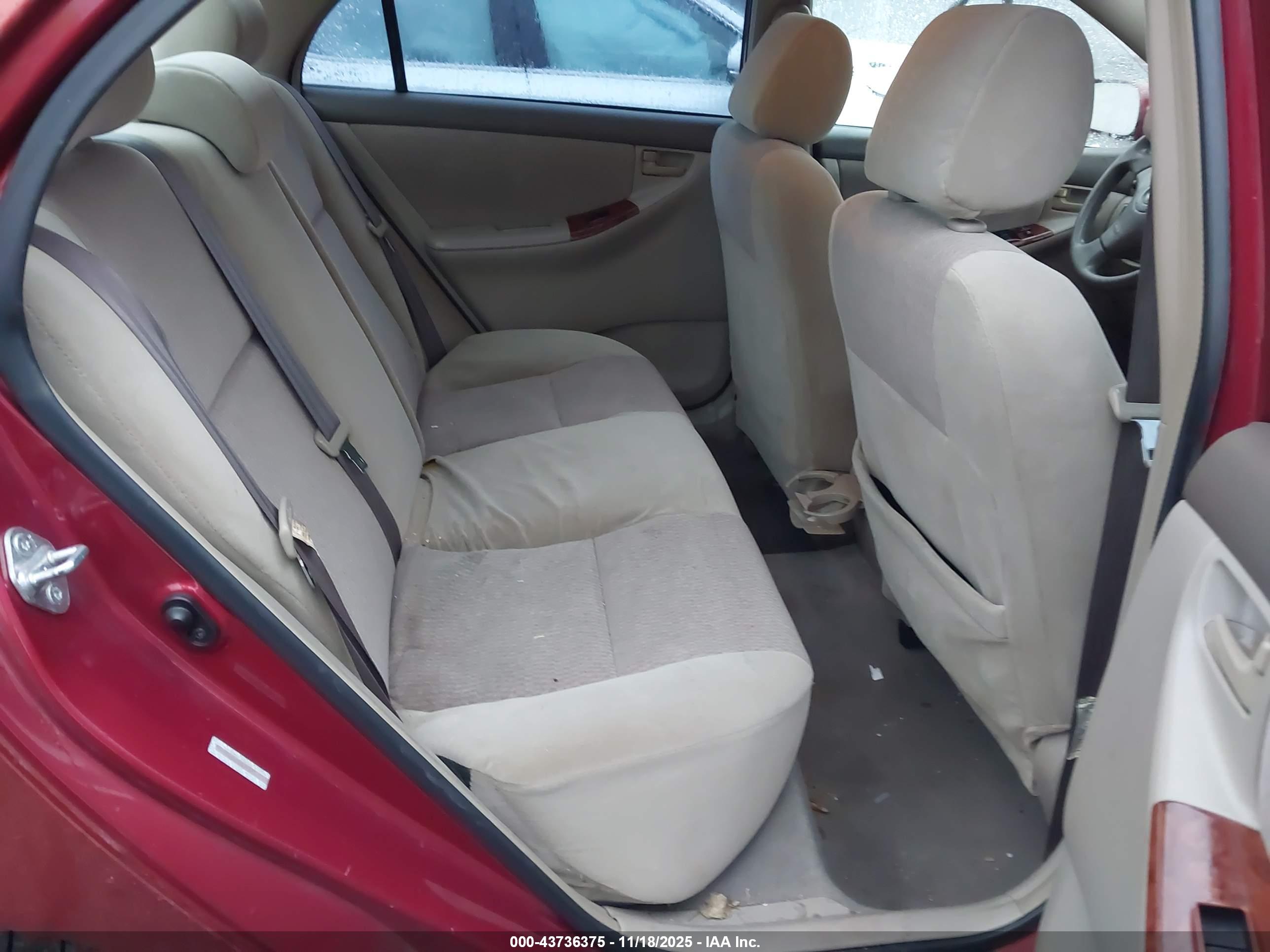 TOYOTA COROLLA image 8