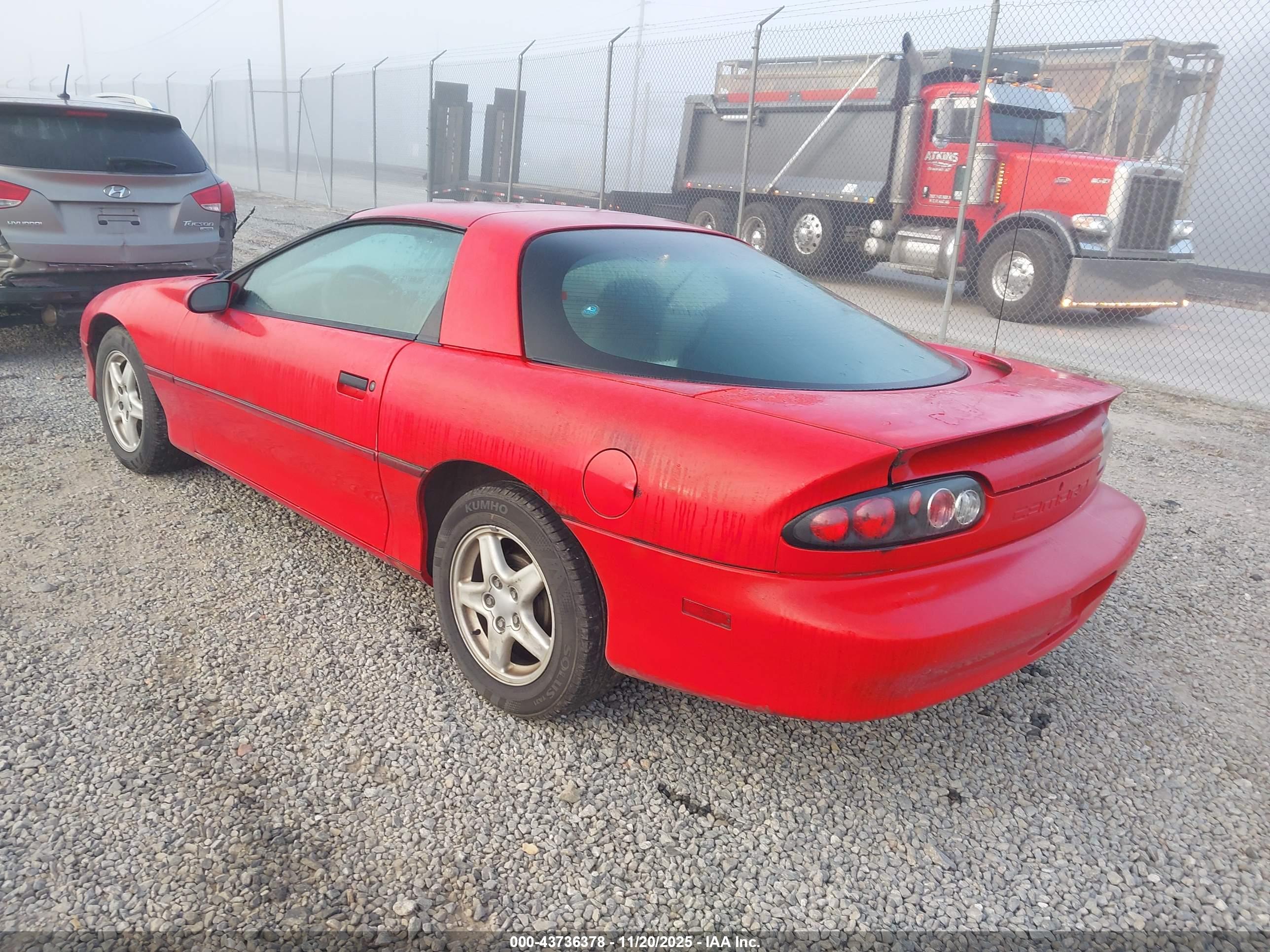 CHEVROLET CAMARO image 3