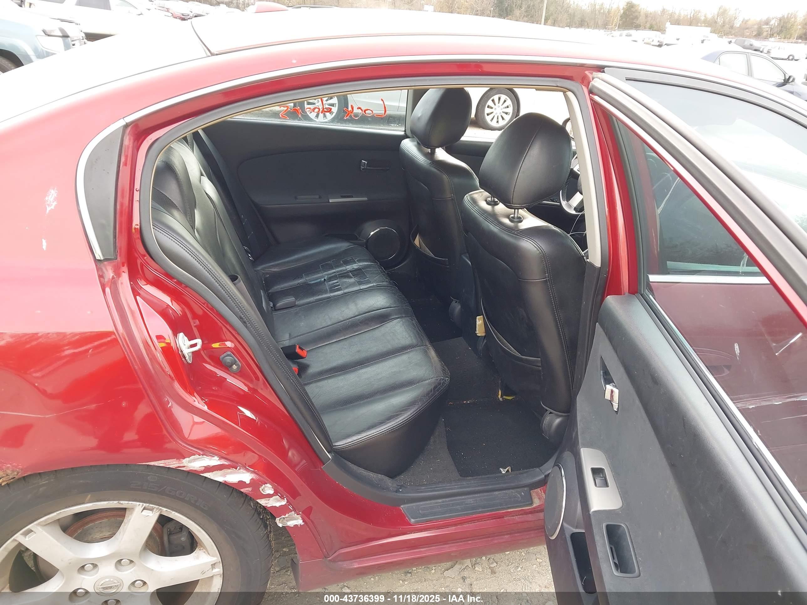 NISSAN ALTIMA image 8