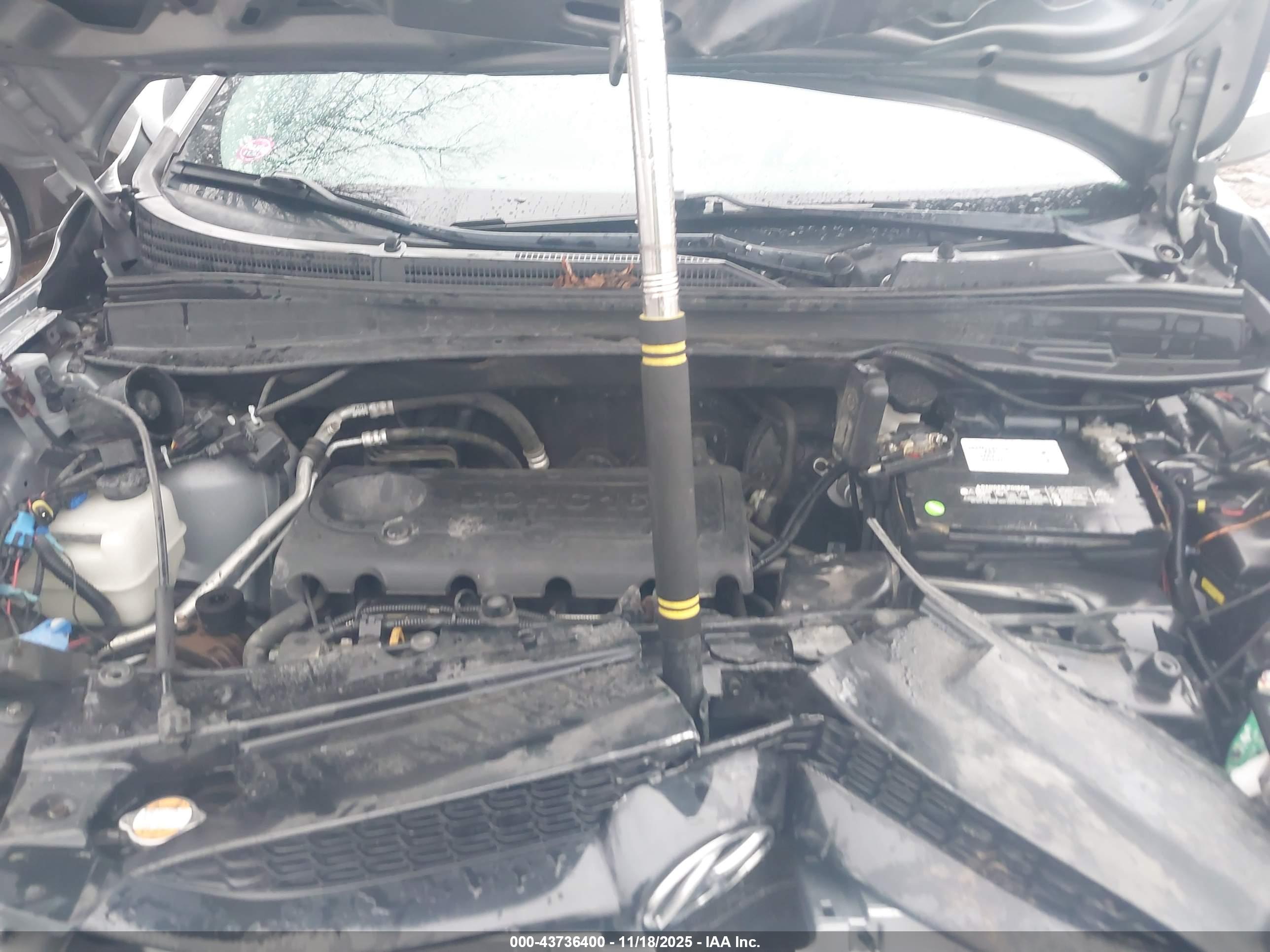 HYUNDAI TUCSON image 10