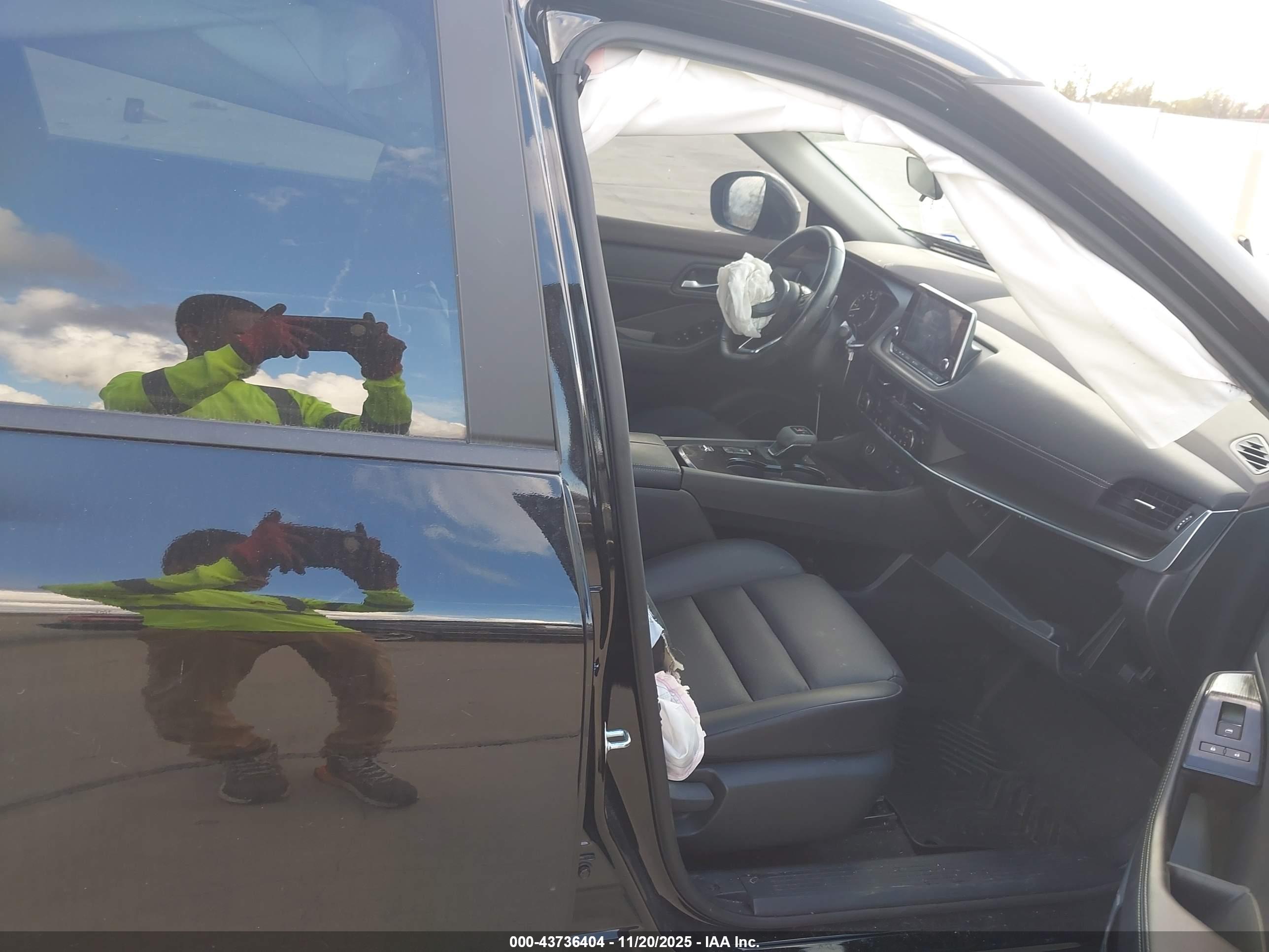 NISSAN ROGUE image 5