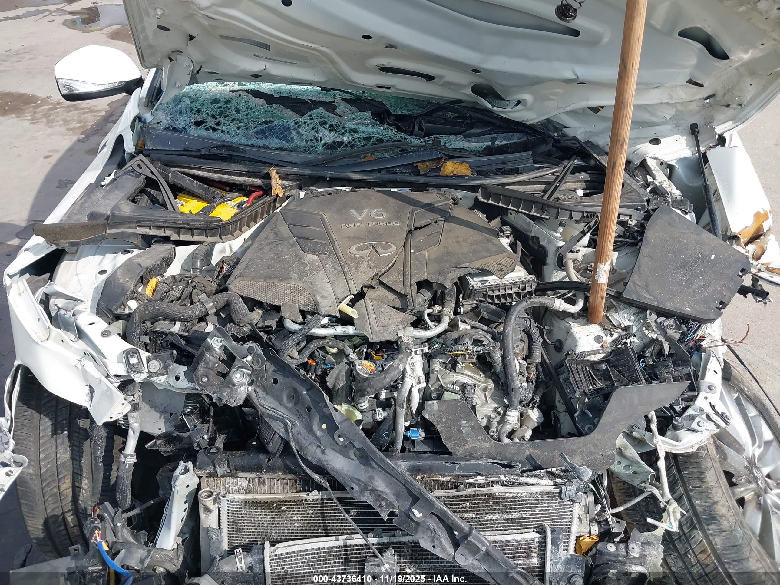 INFINITI Q50 image 10