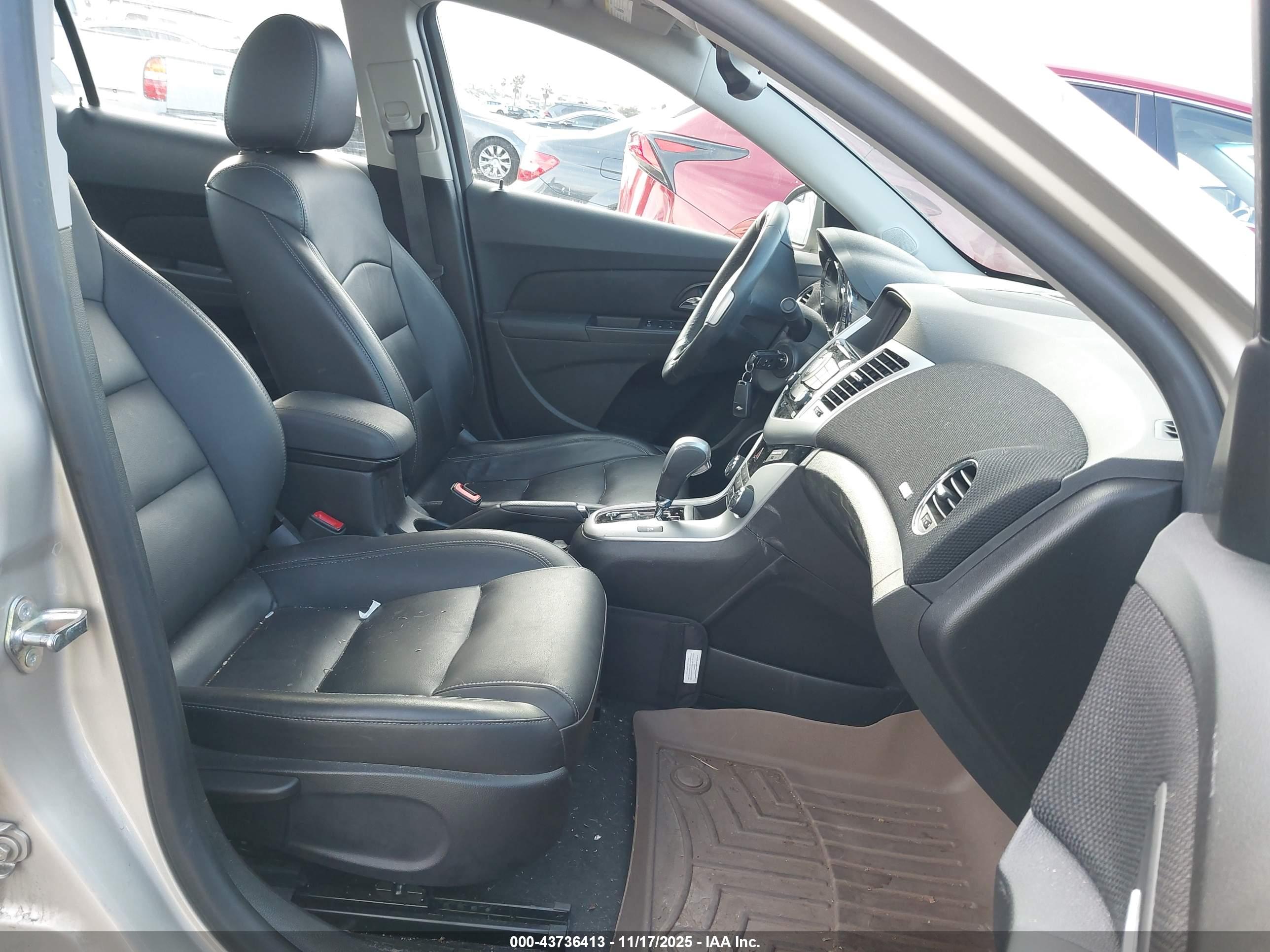 CHEVROLET CRUZE image 5