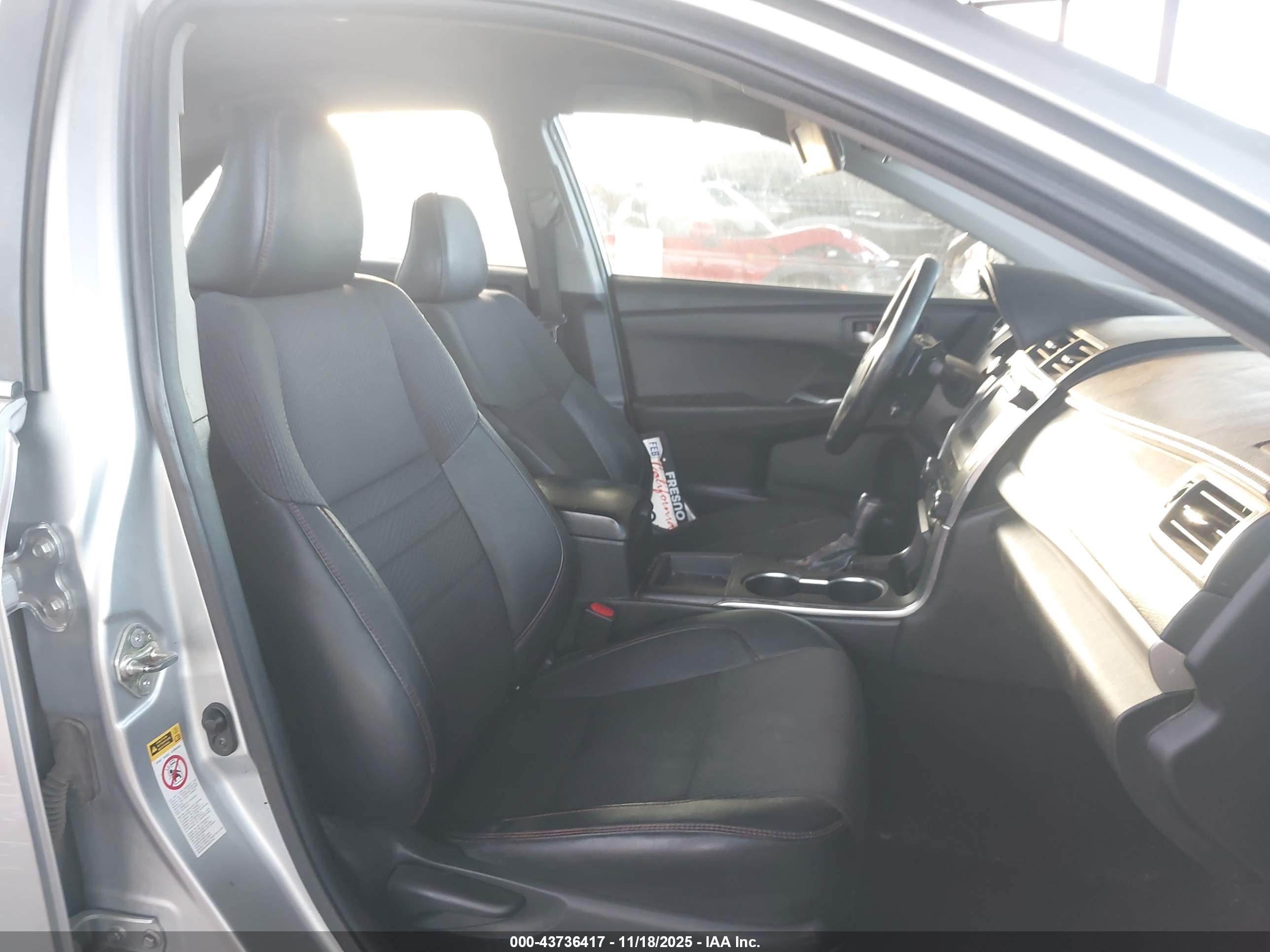 TOYOTA CAMRY image 5