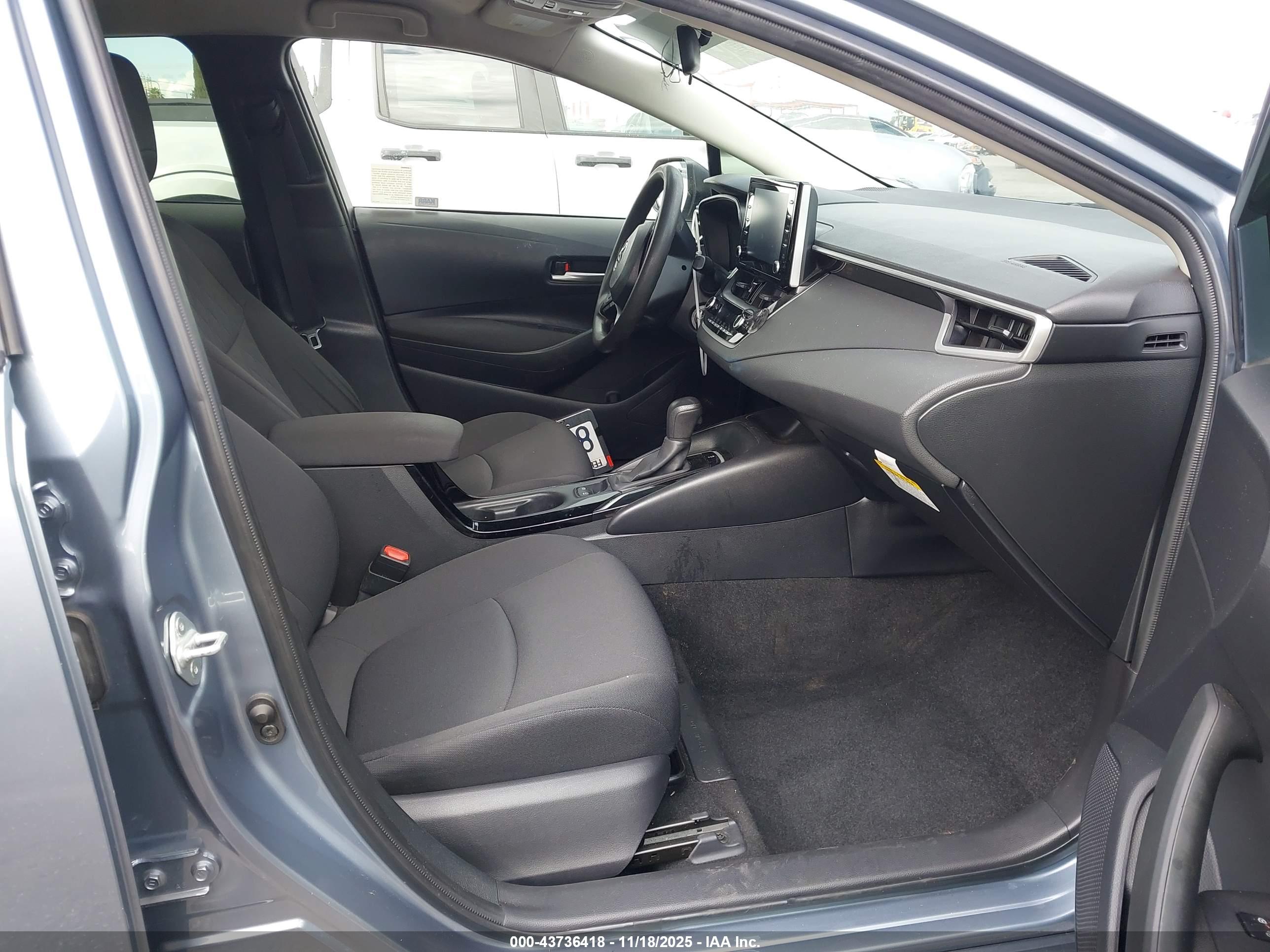 TOYOTA COROLLA image 5