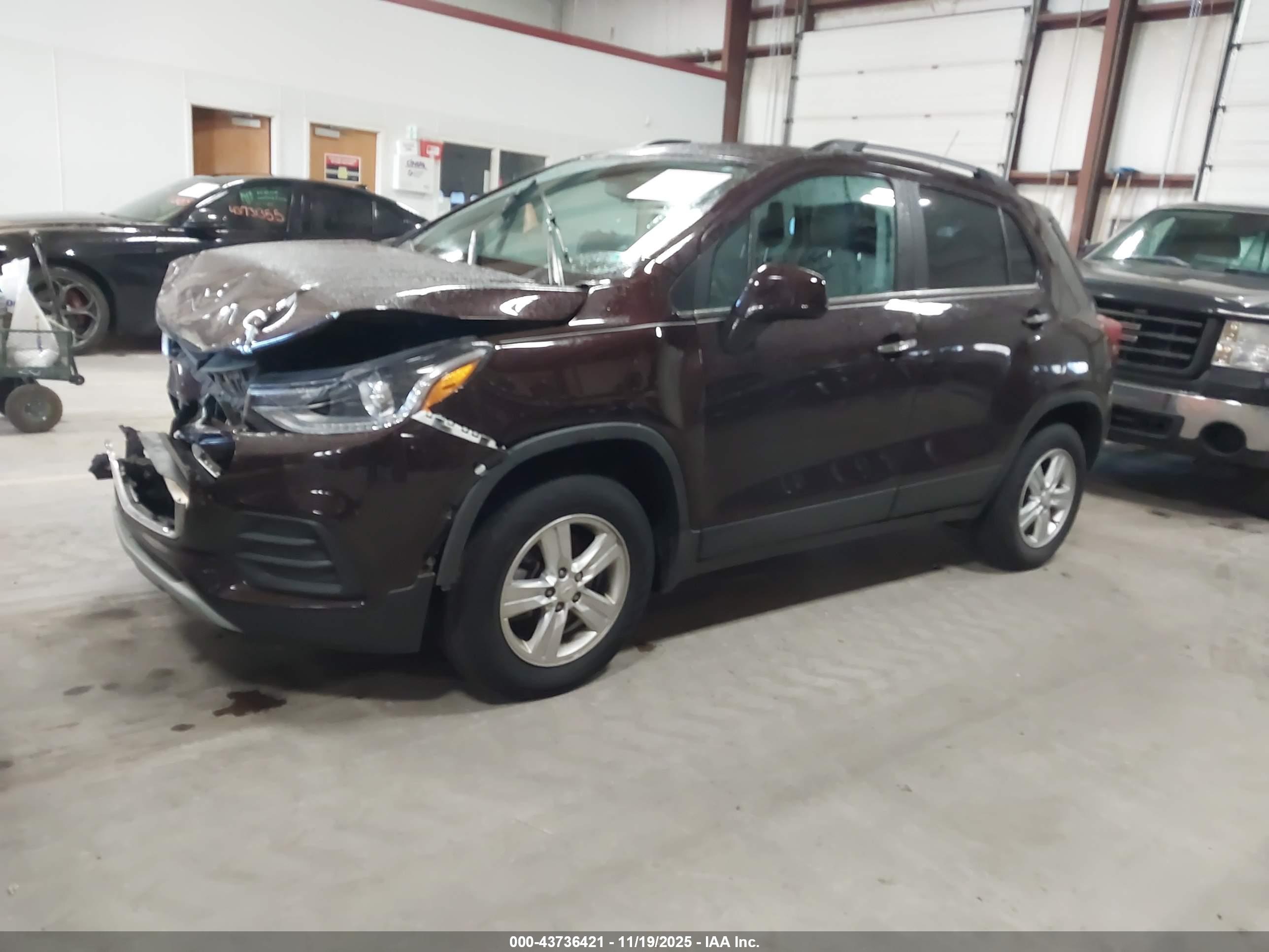 CHEVROLET TRAX image 2