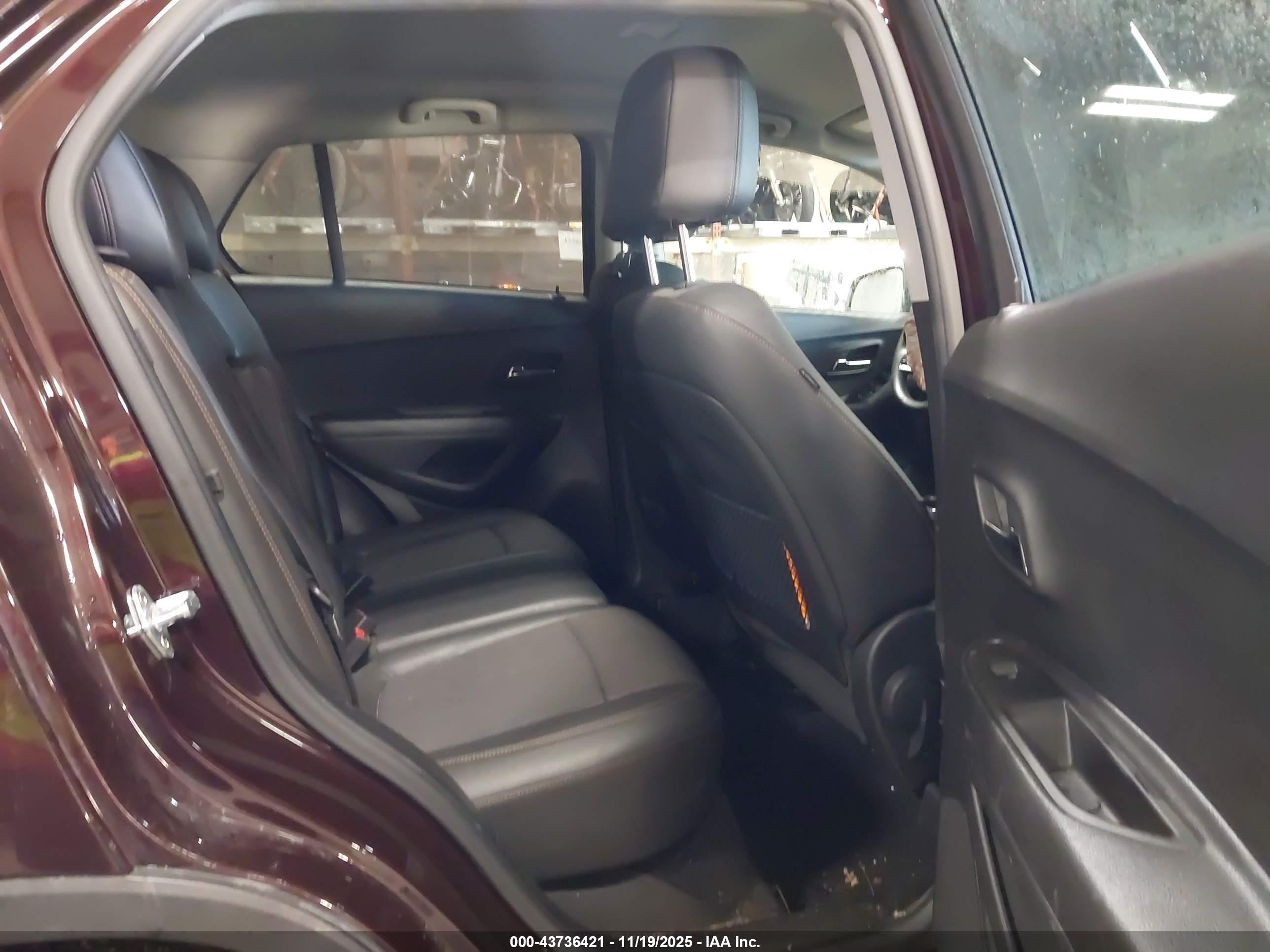 CHEVROLET TRAX image 8