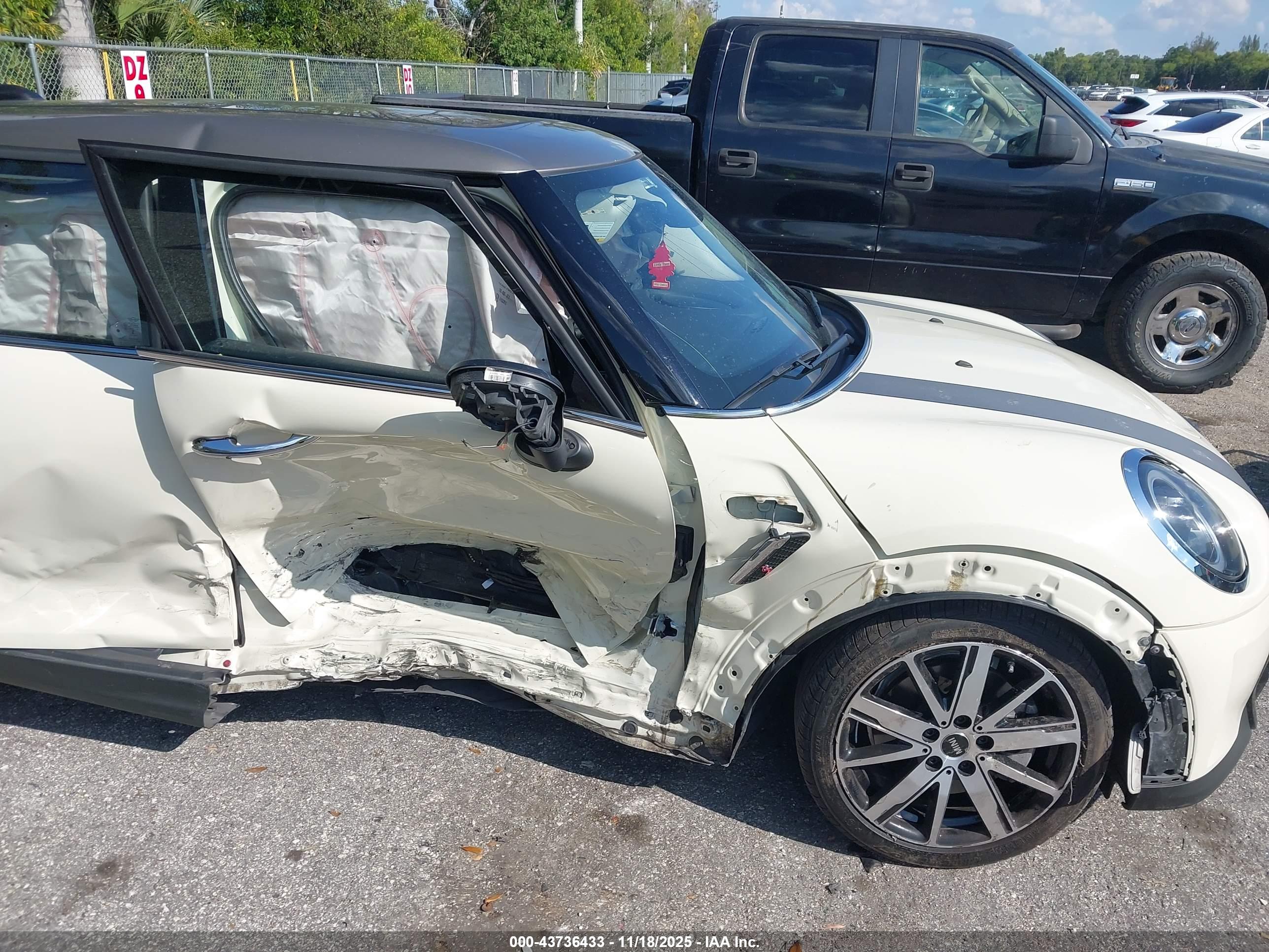 MINI HARDTOP image 6