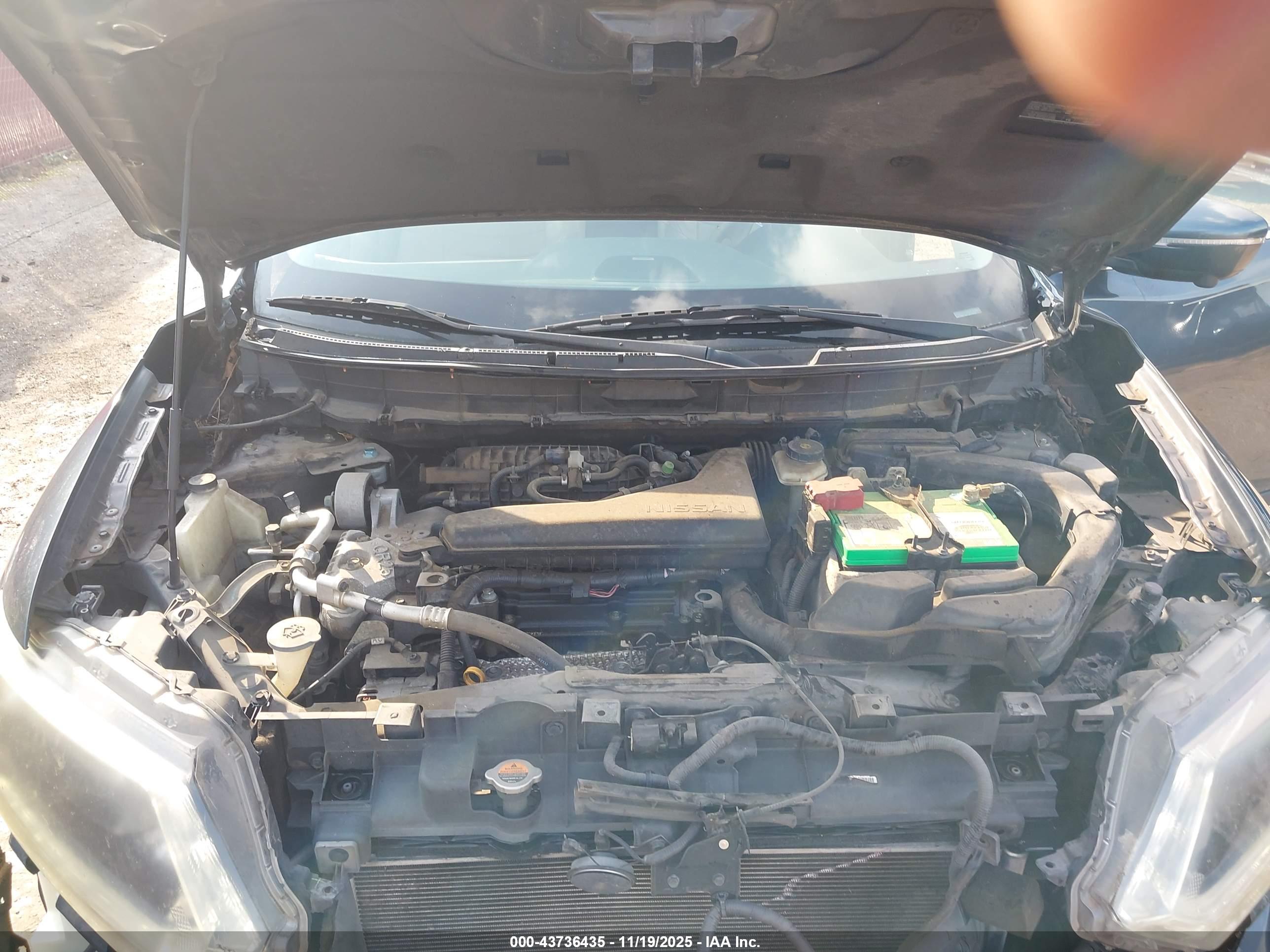 NISSAN ROGUE image 10
