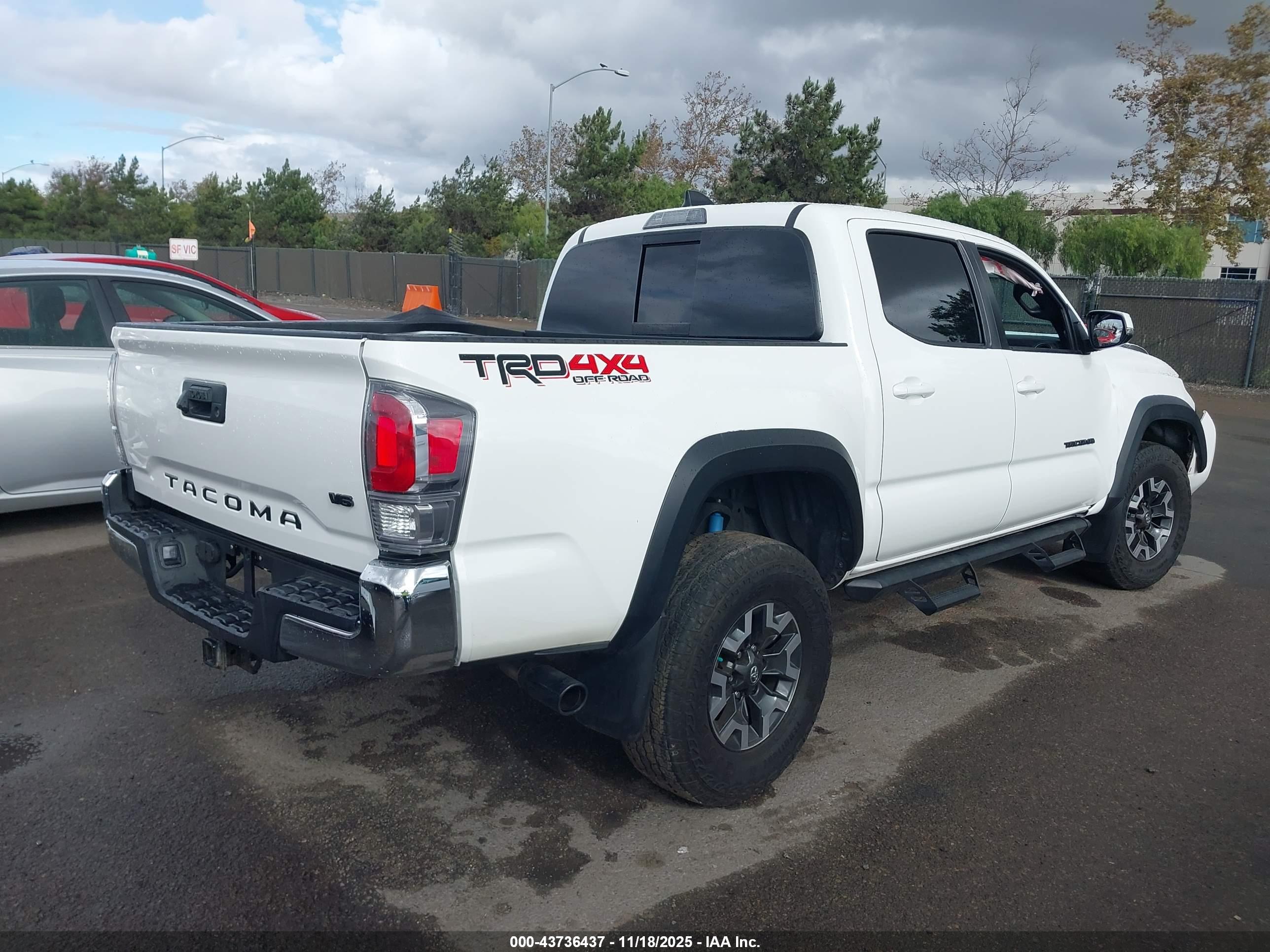 TOYOTA TACOMA image 4