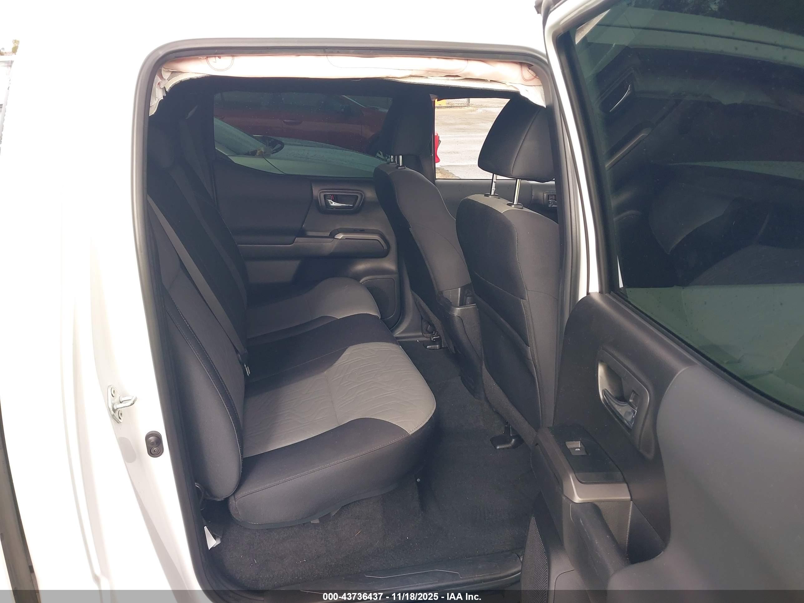 TOYOTA TACOMA image 8
