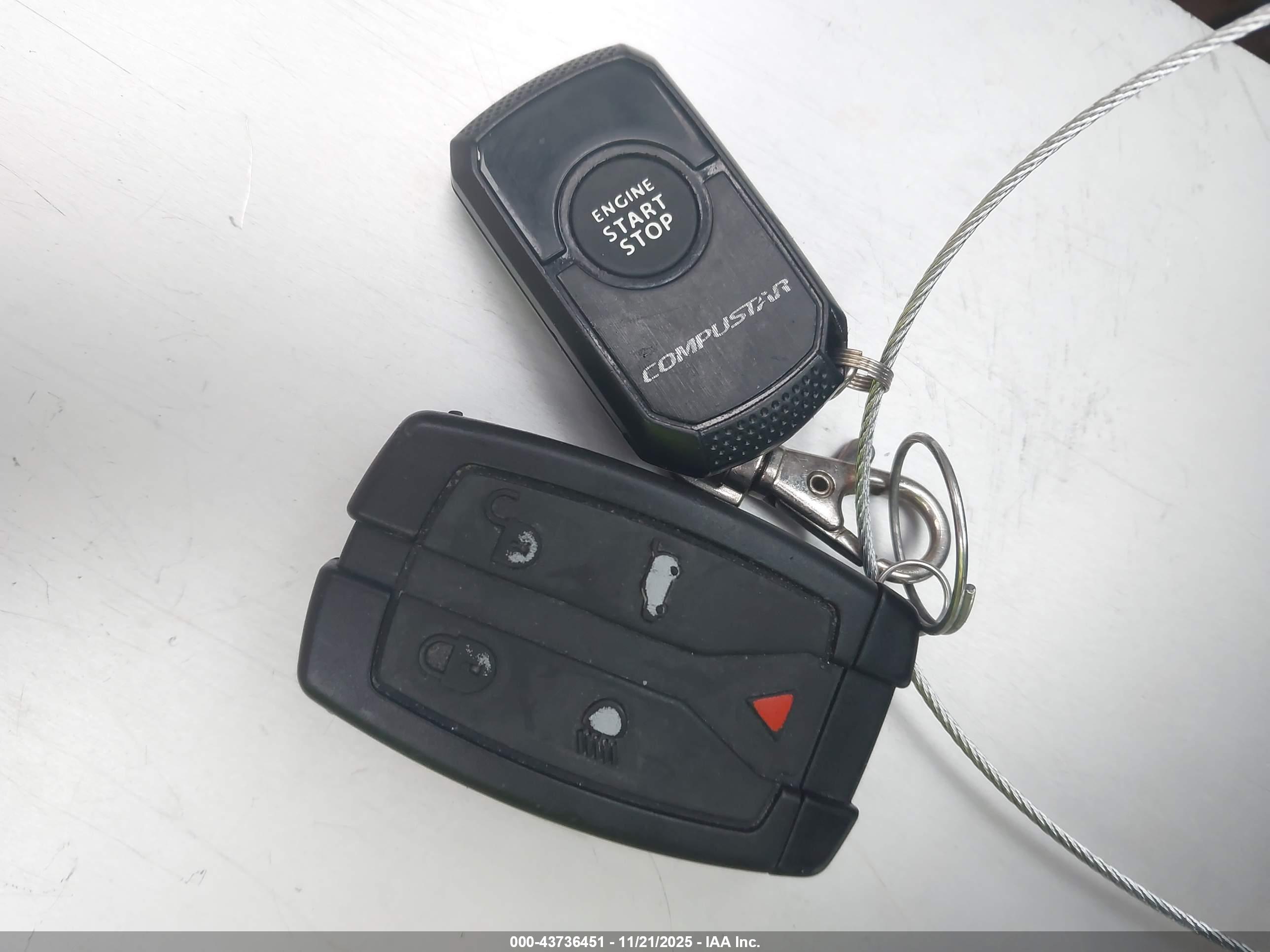 LAND ROVER image 11