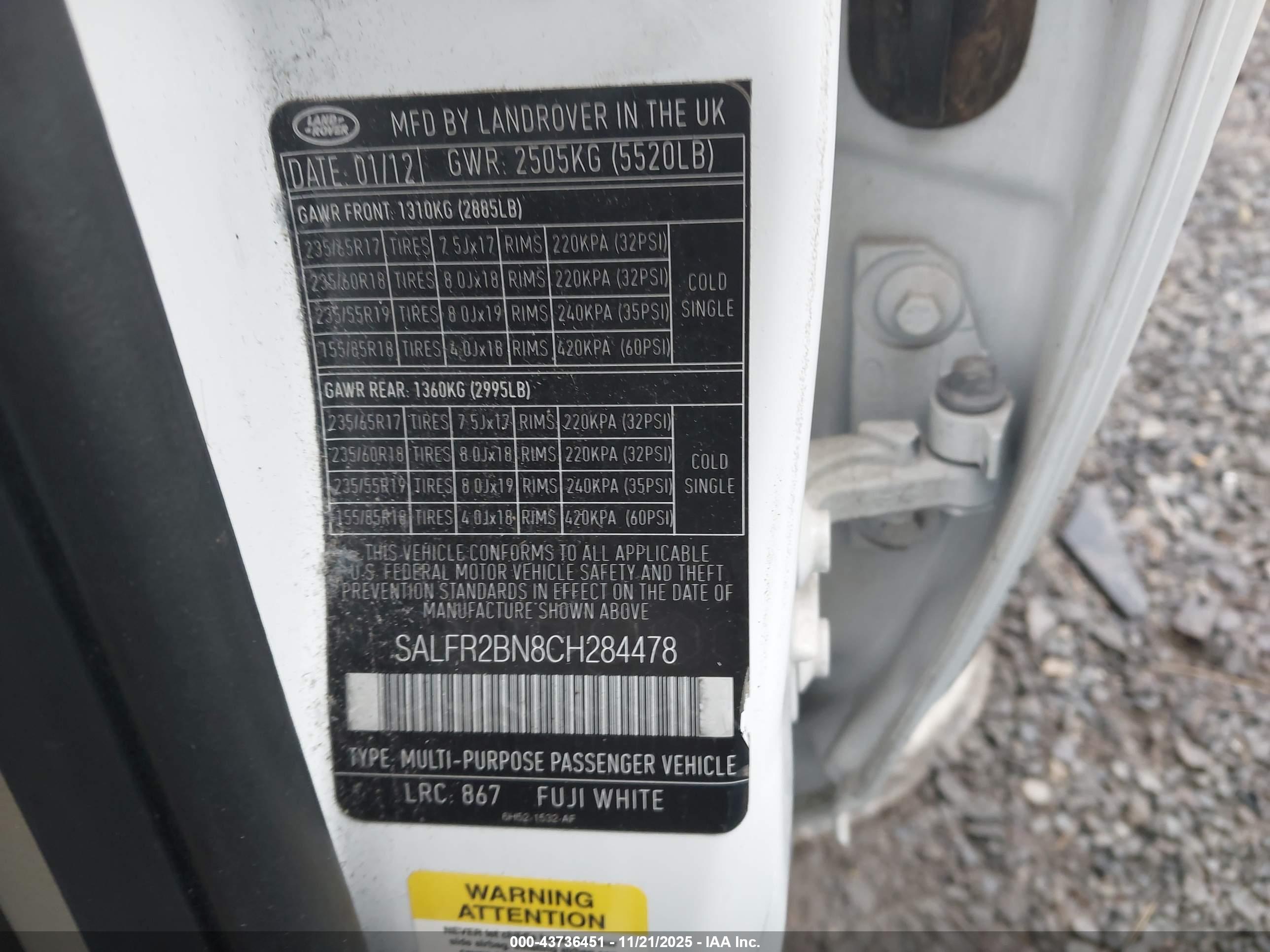 LAND ROVER image 9
