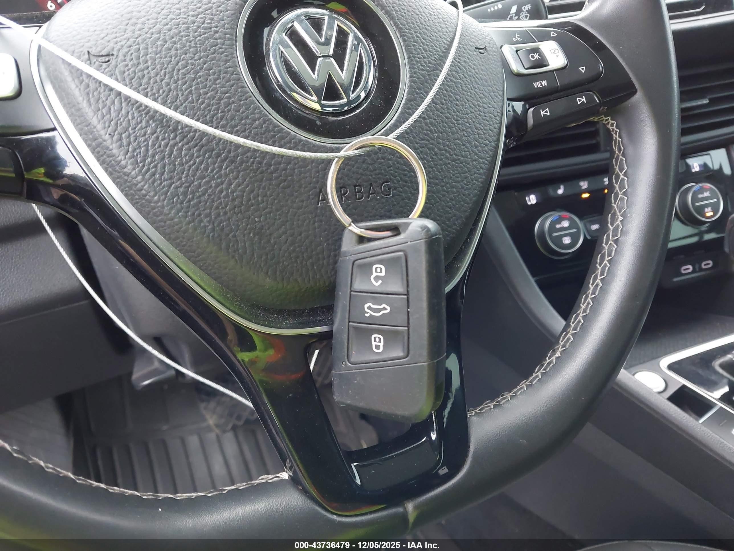 VOLKSWAGEN JETTA image 11