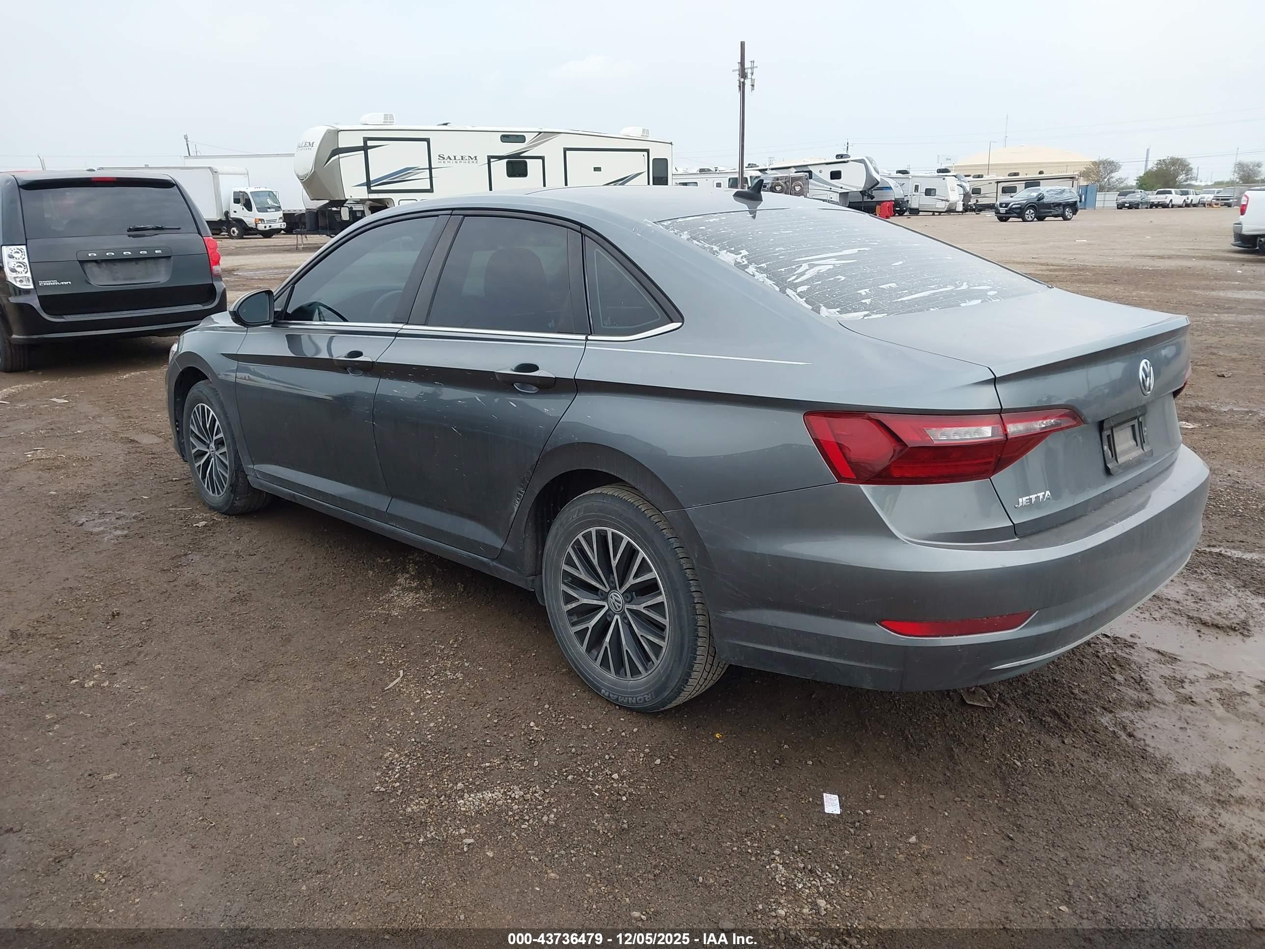 VOLKSWAGEN JETTA image 3