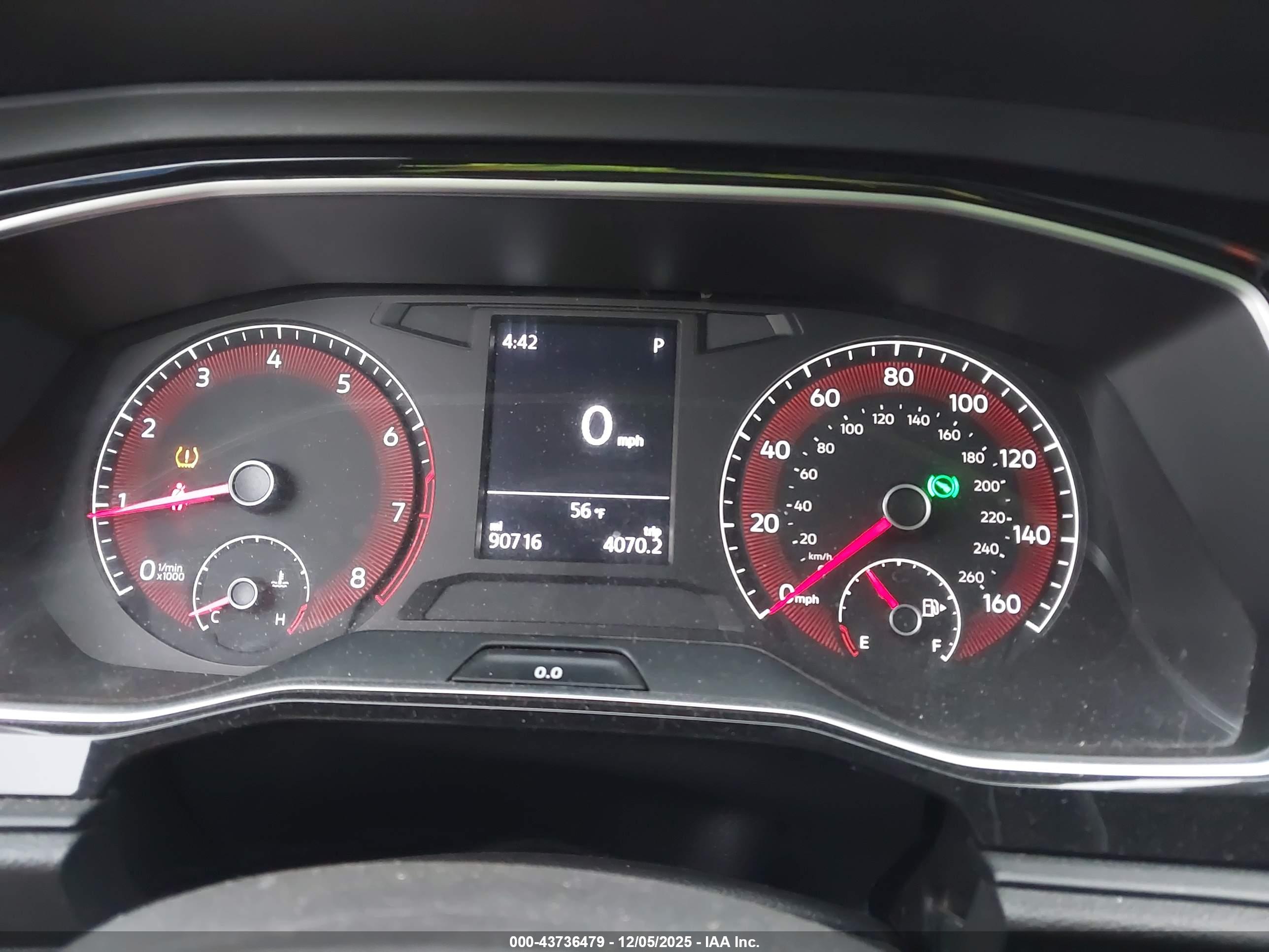 VOLKSWAGEN JETTA image 7