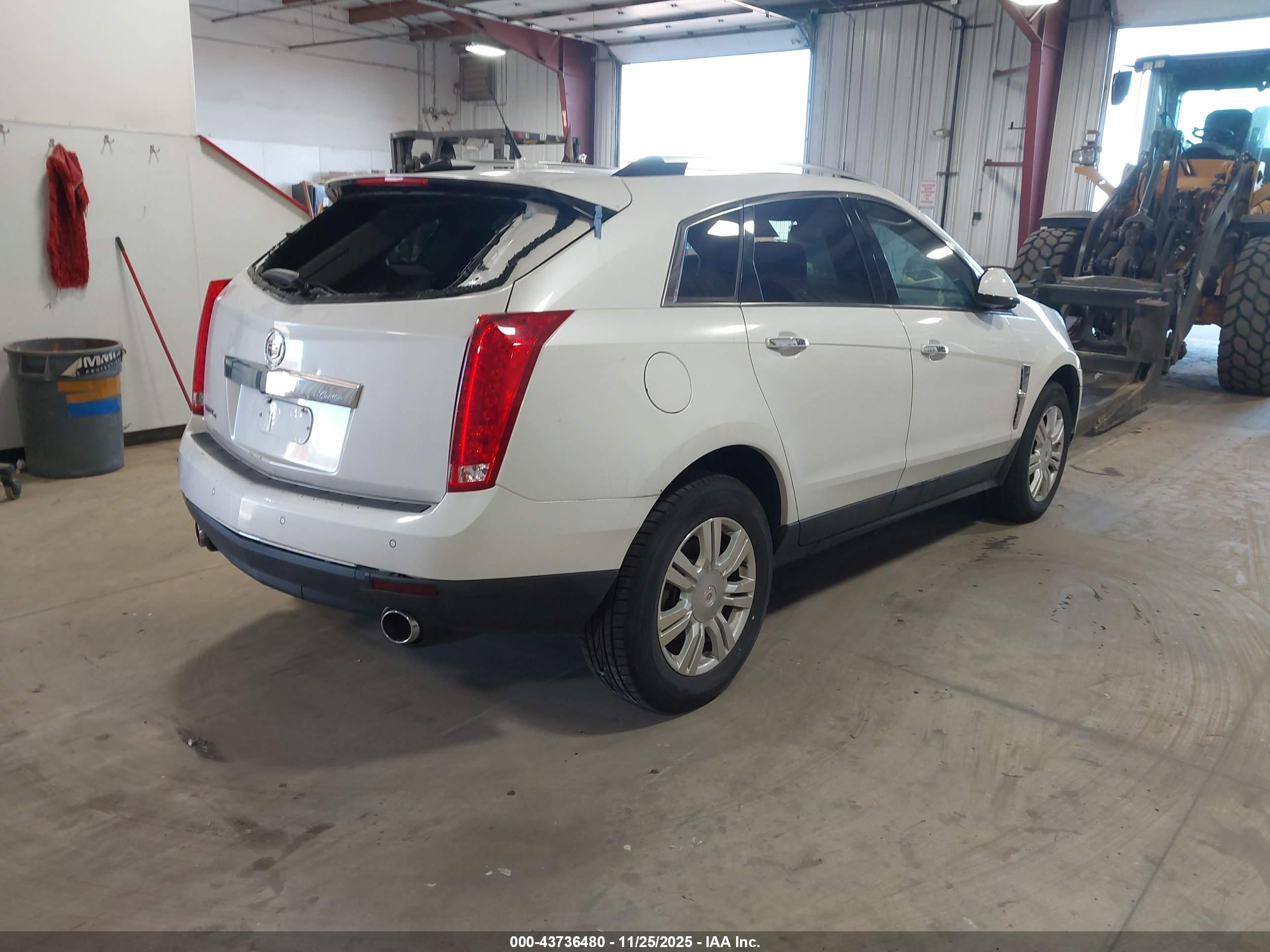 CADILLAC SRX image 4