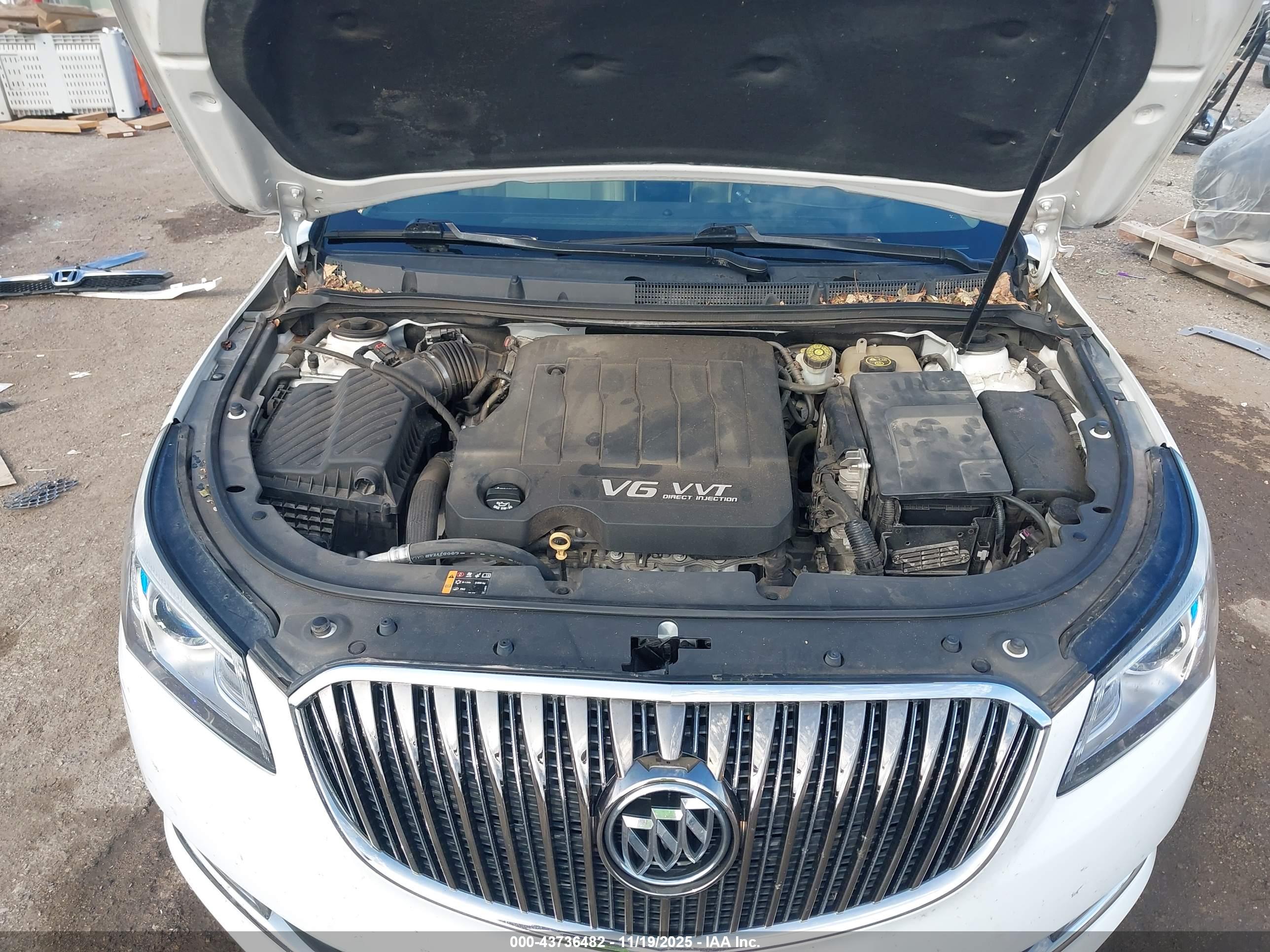 BUICK LACROSSE image 10