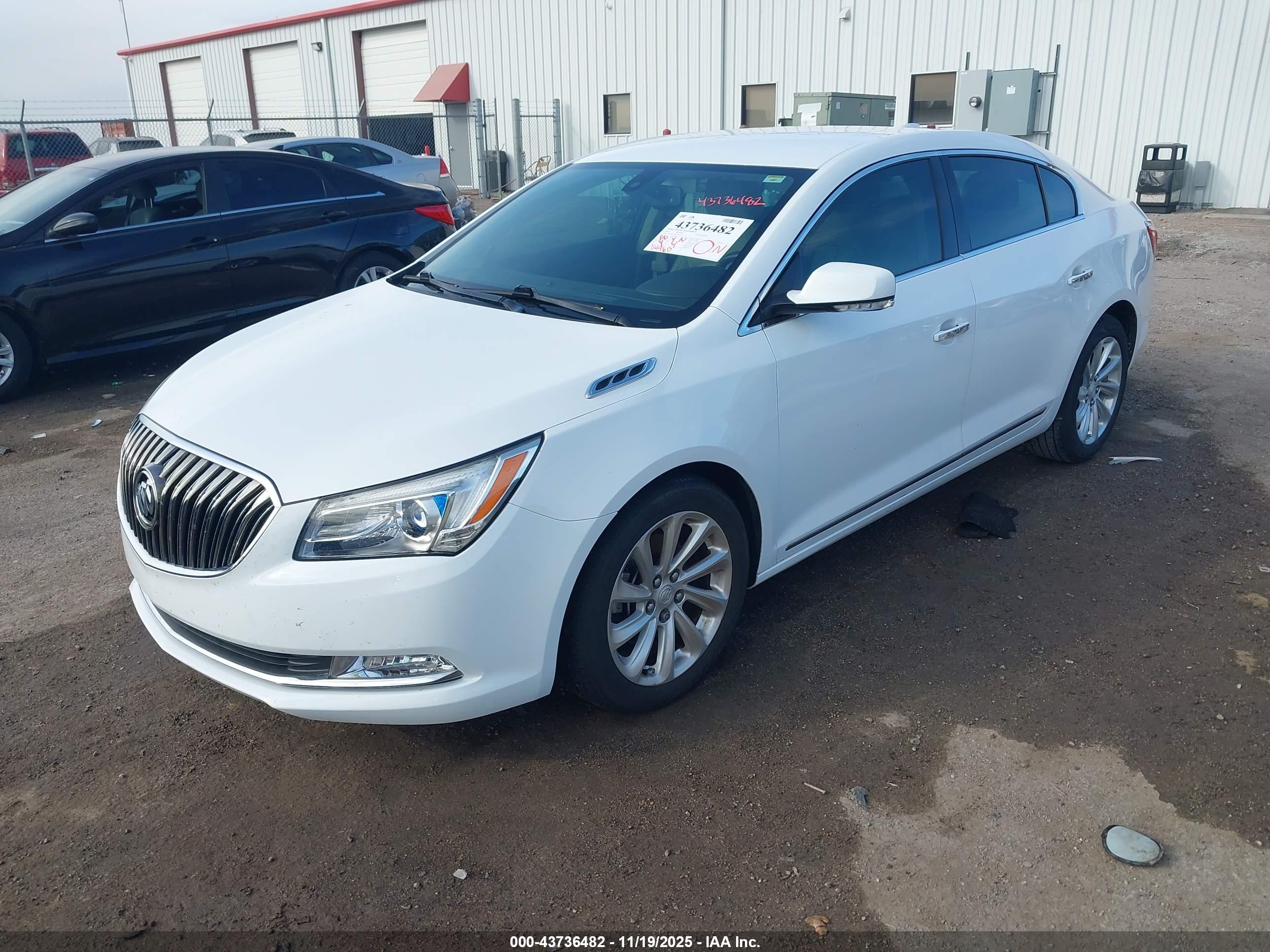 BUICK LACROSSE image 2