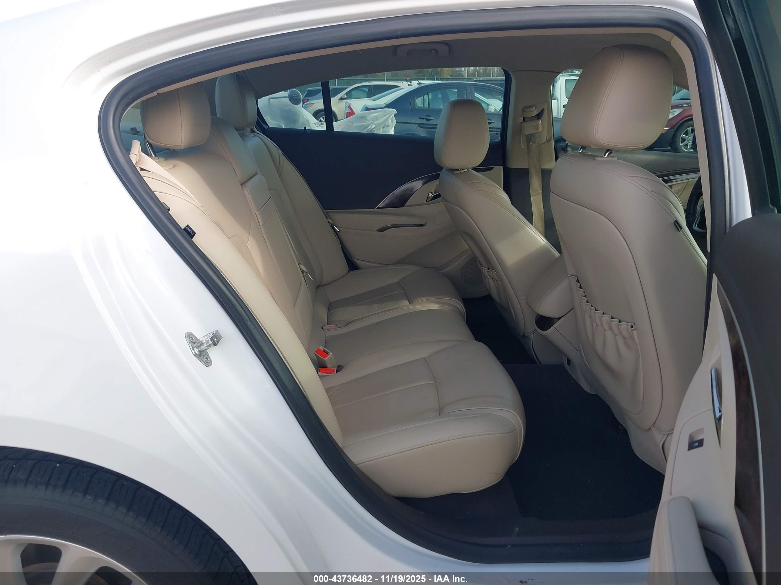 BUICK LACROSSE image 8