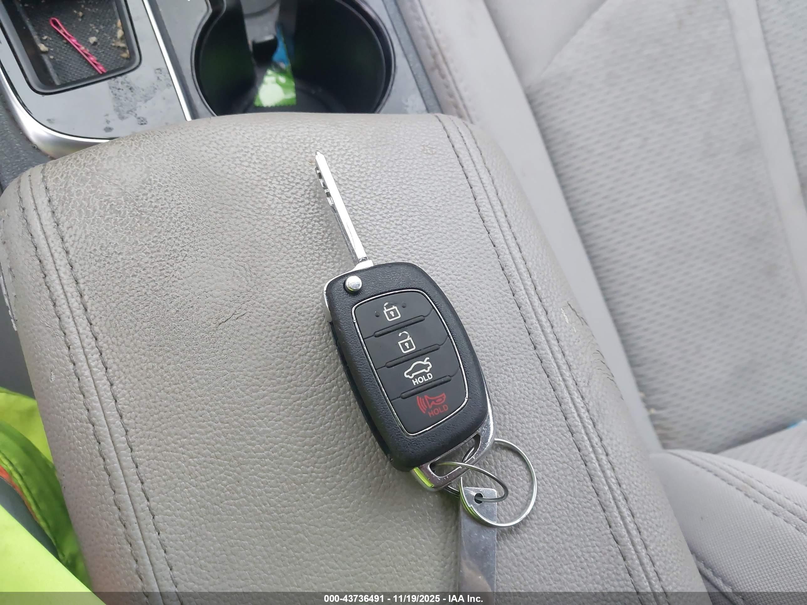HYUNDAI SONATA image 11