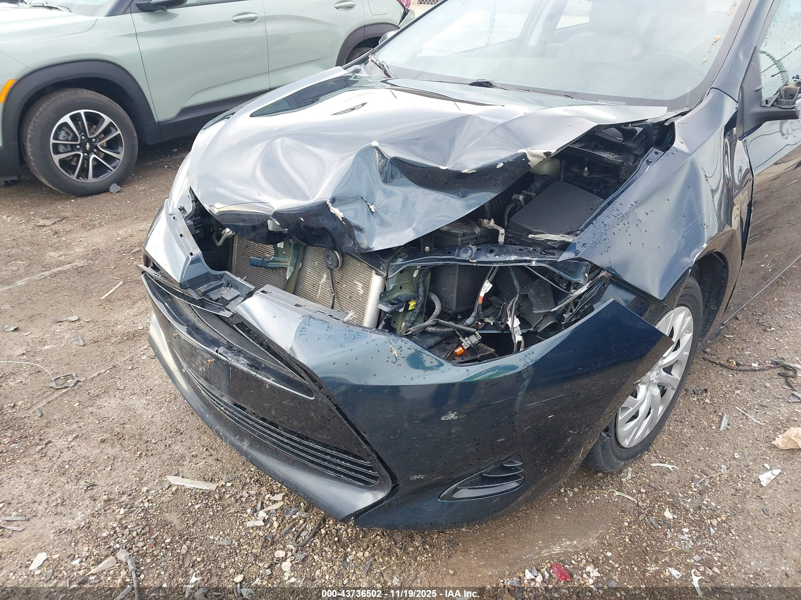 TOYOTA COROLLA image 6