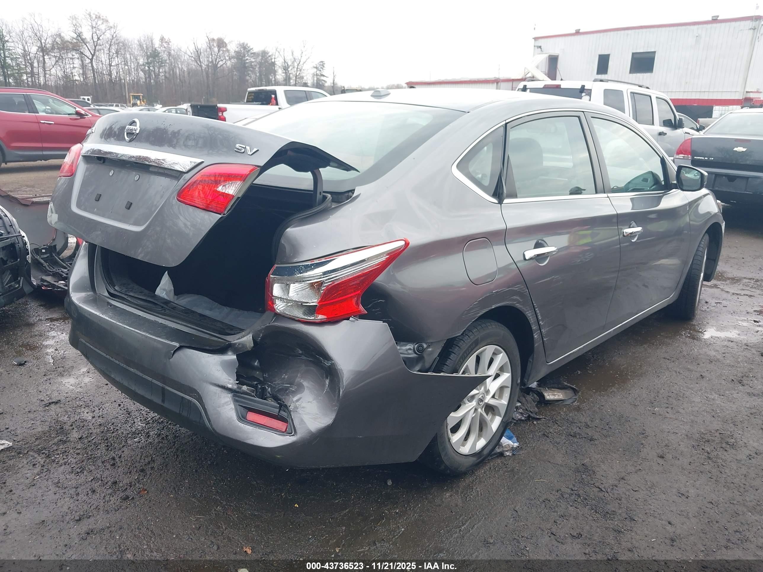 NISSAN SENTRA image 4