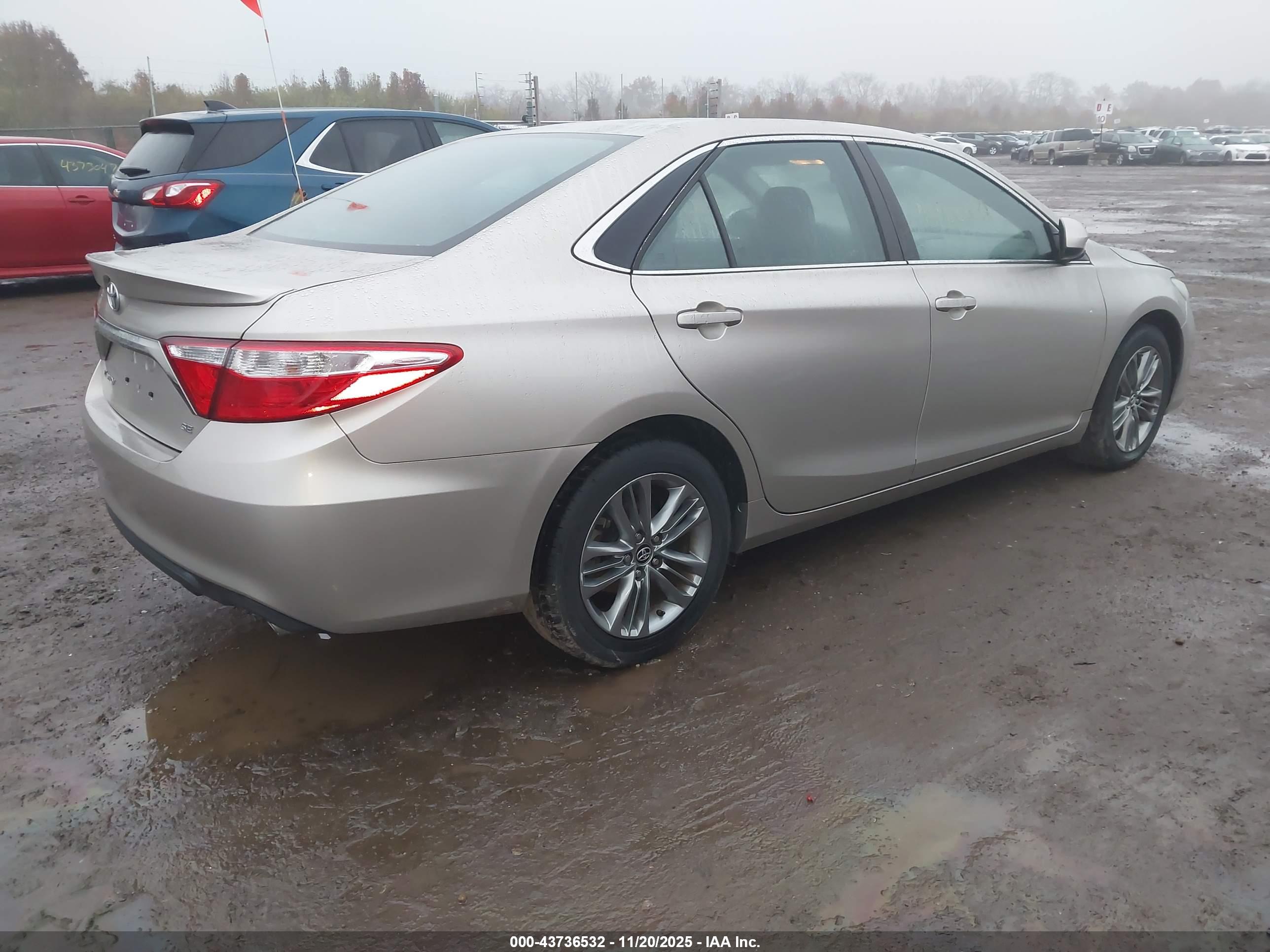 TOYOTA CAMRY image 4