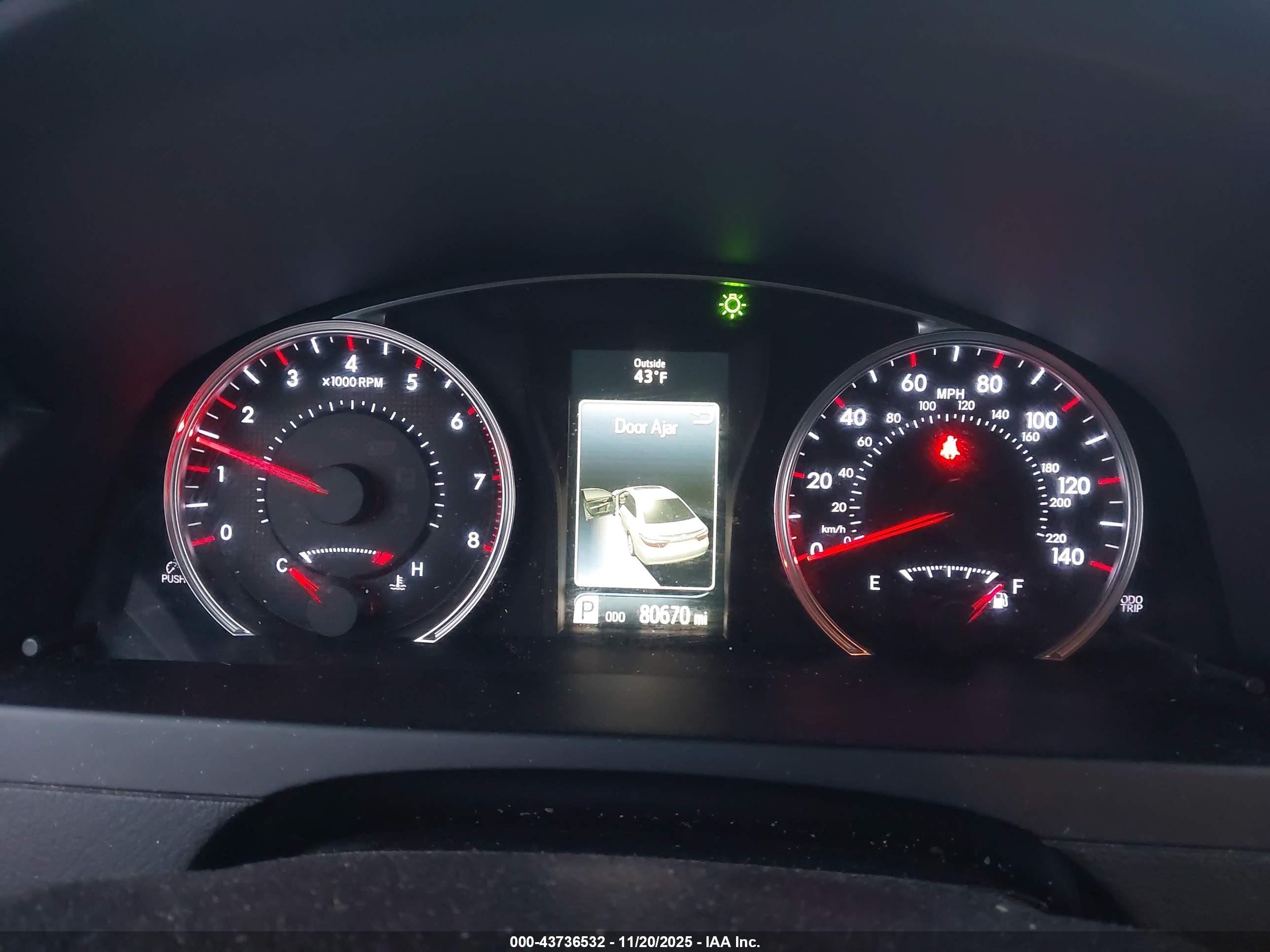 TOYOTA CAMRY image 7