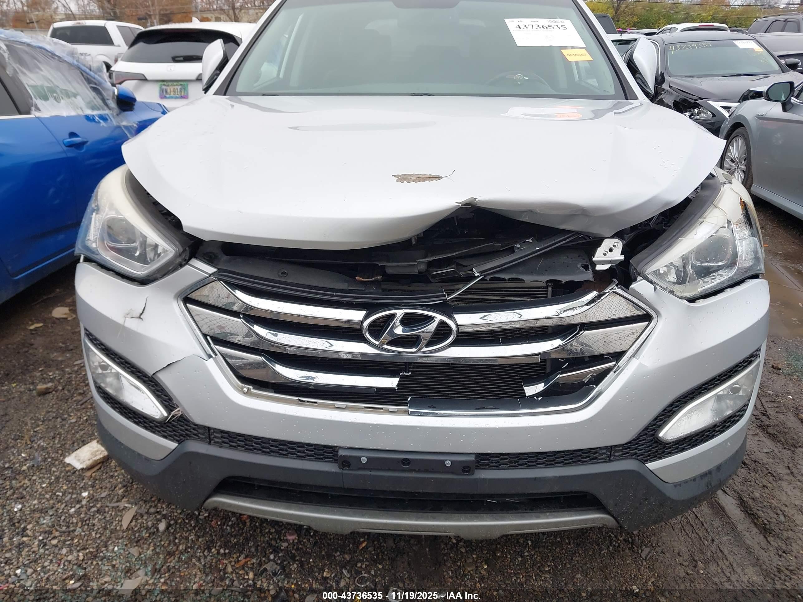 HYUNDAI SANTA image 6