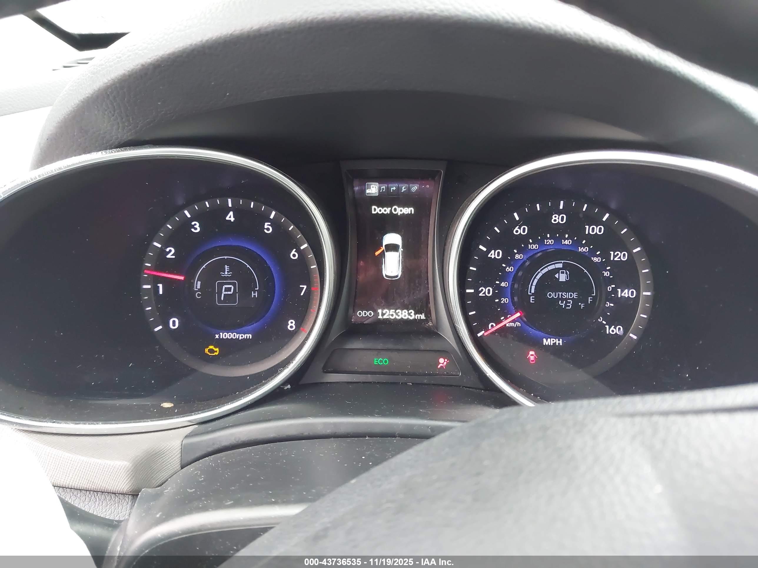 HYUNDAI SANTA image 7