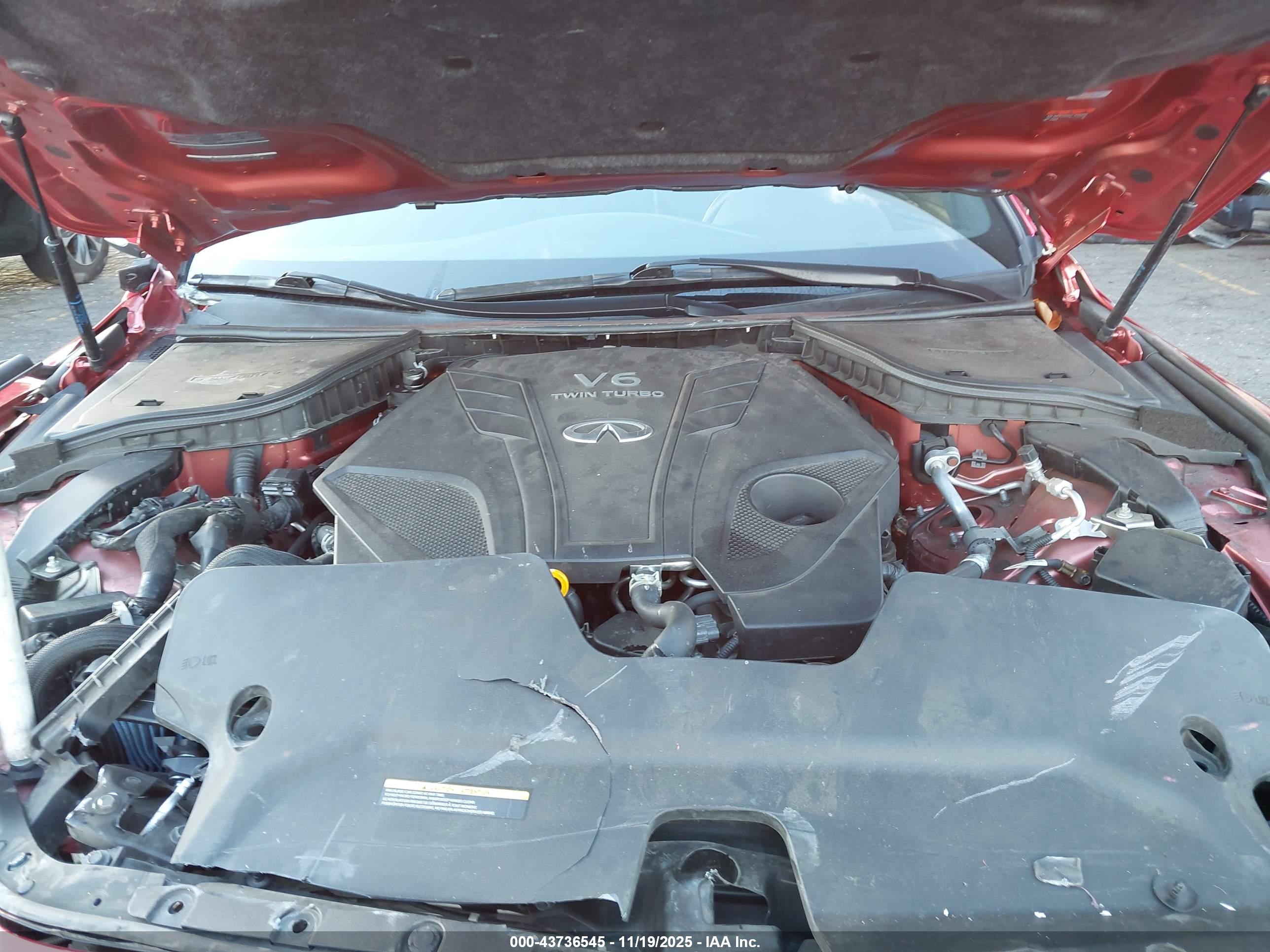 INFINITI Q60 image 10