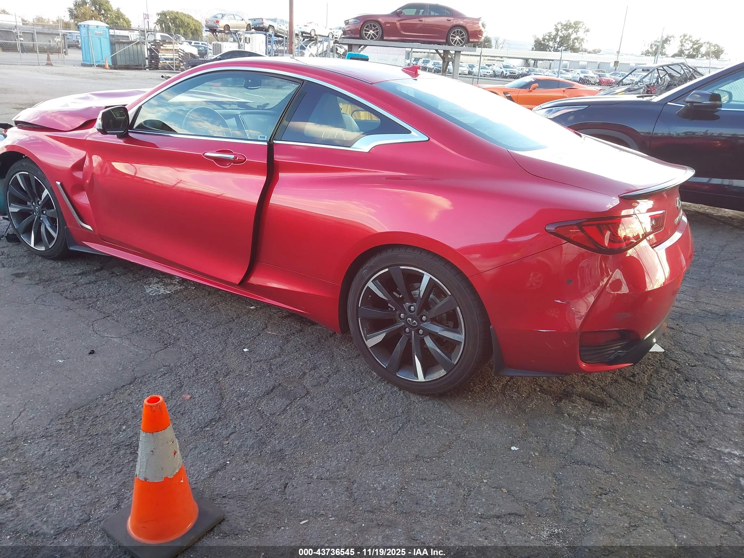 INFINITI Q60 image 3