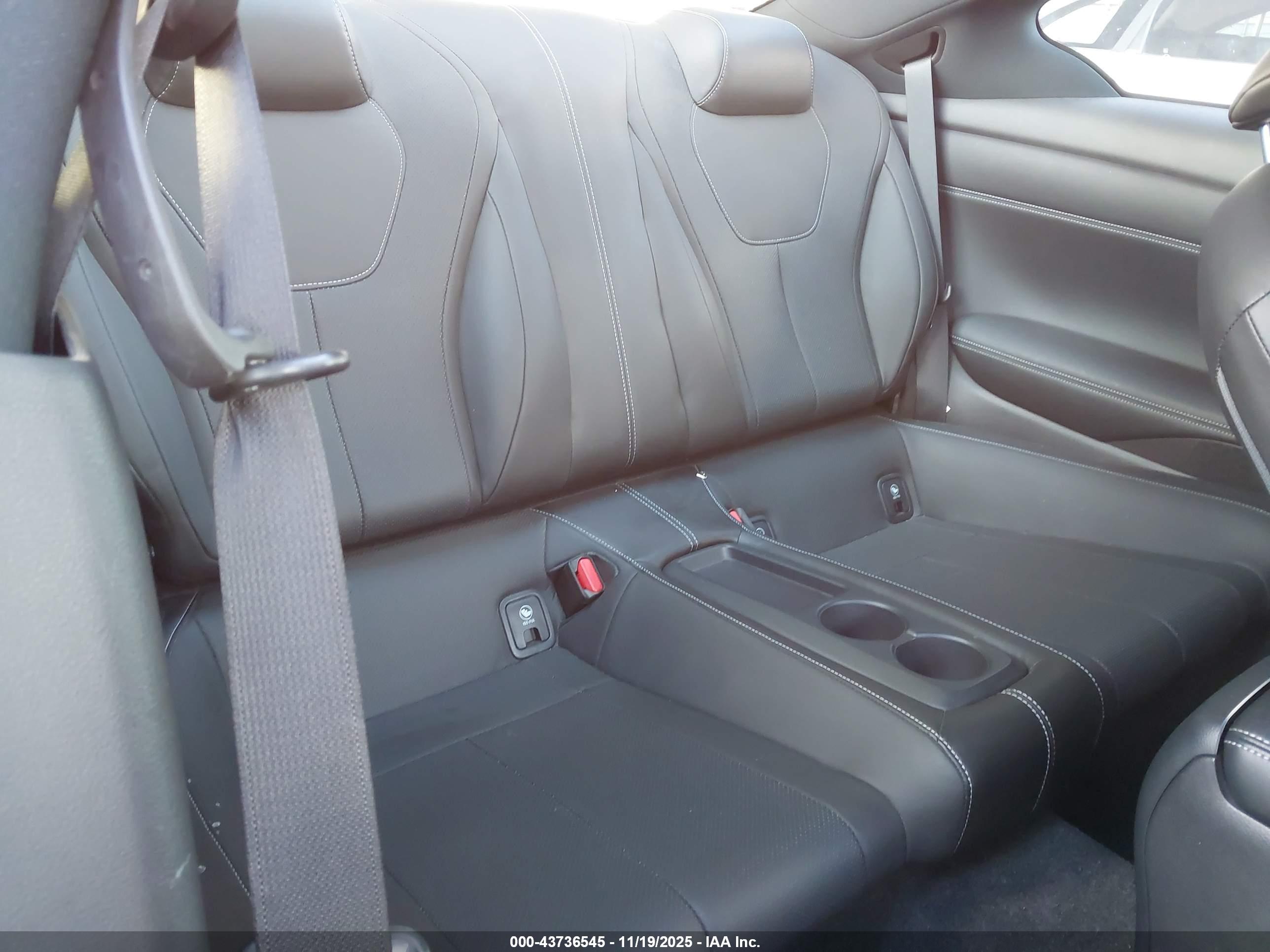 INFINITI Q60 image 8