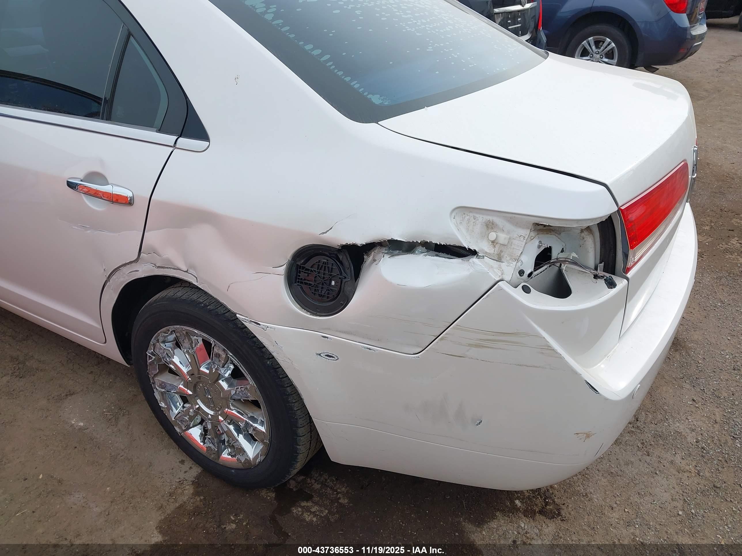 LINCOLN MKZ image 6
