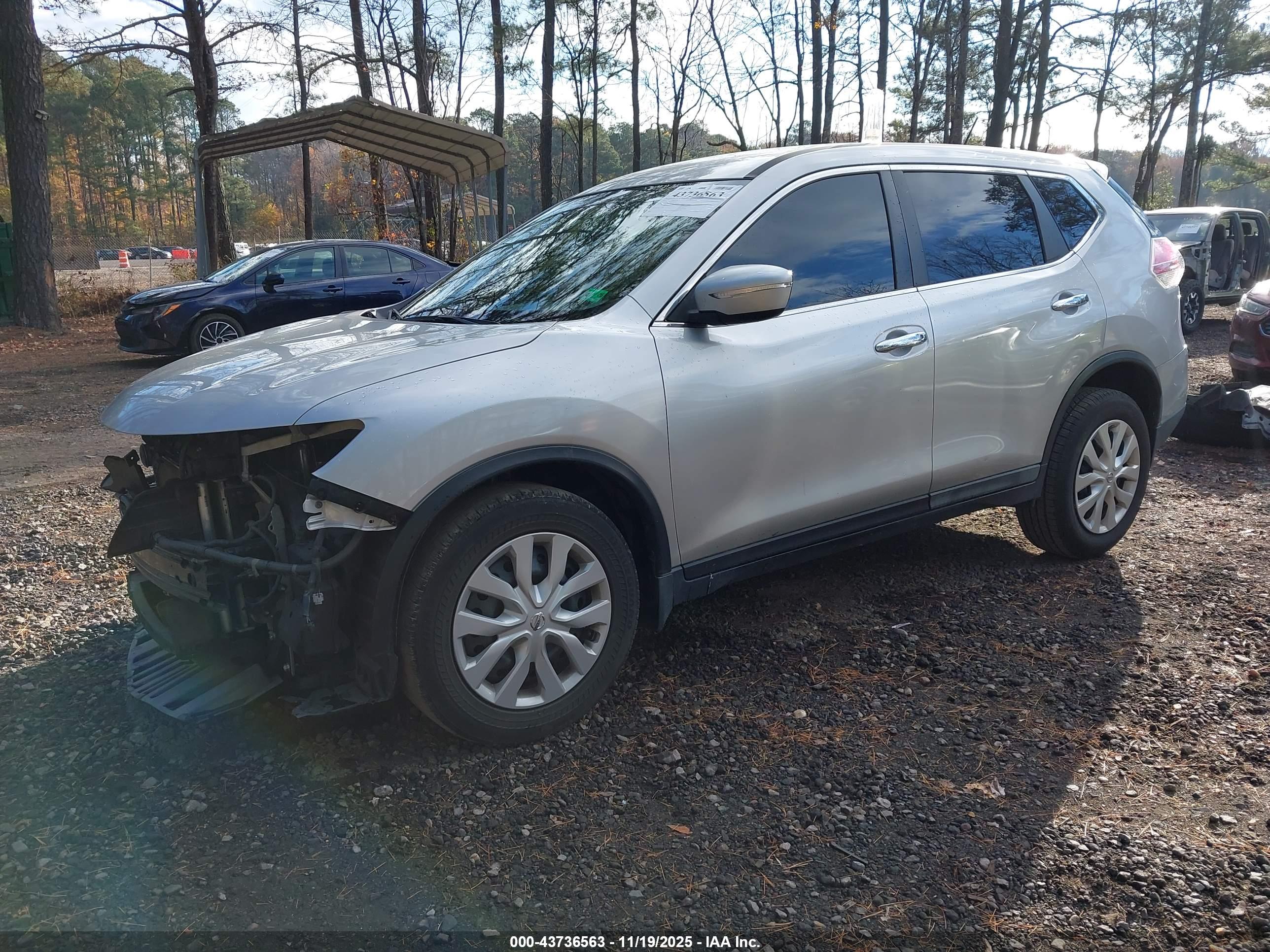 NISSAN ROGUE image 2