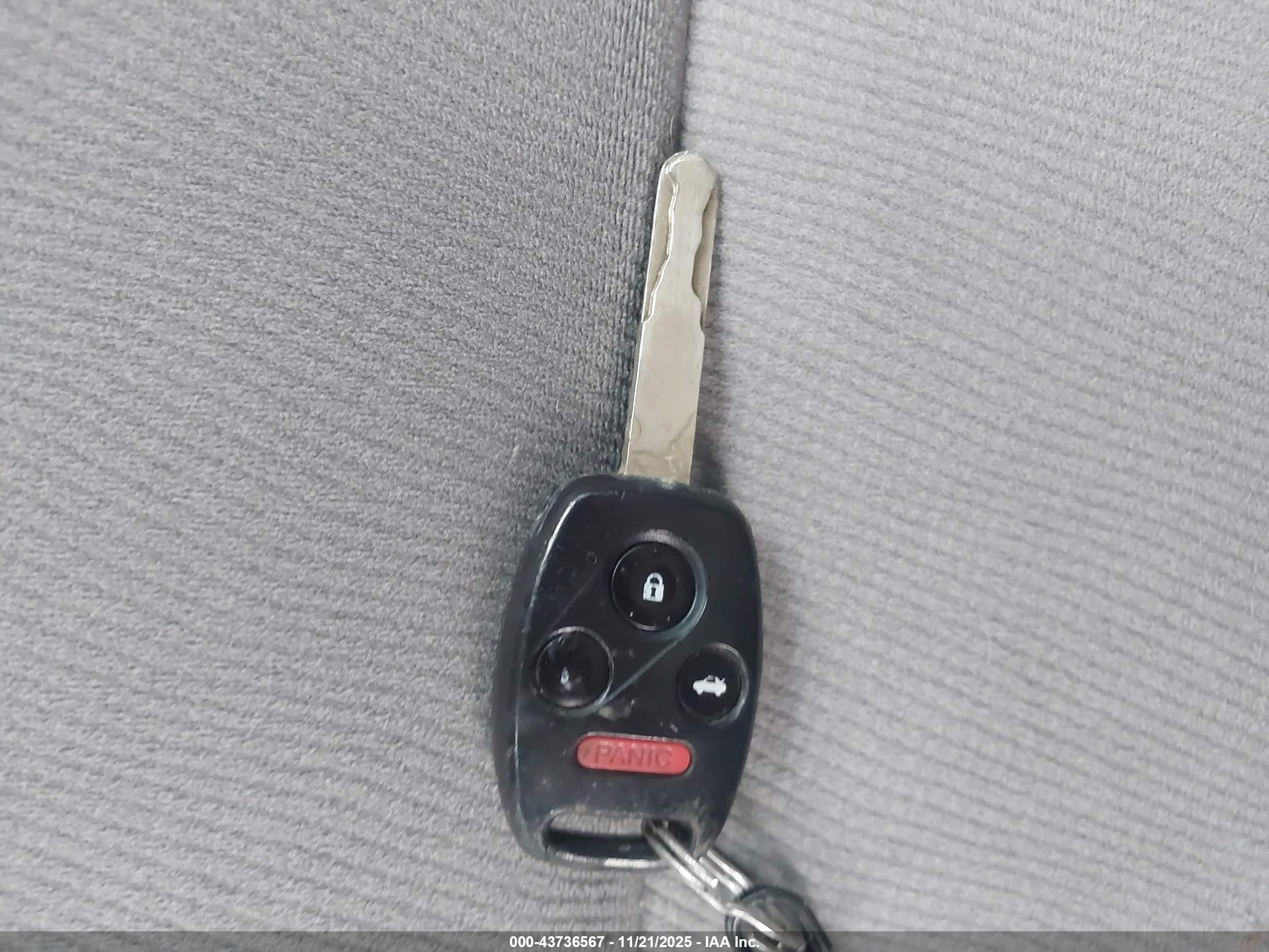 HONDA CIVIC image 11
