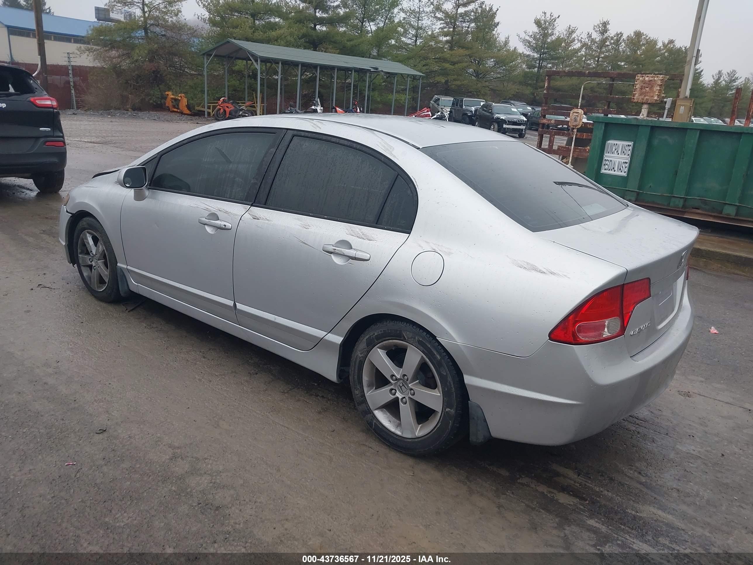 HONDA CIVIC image 3