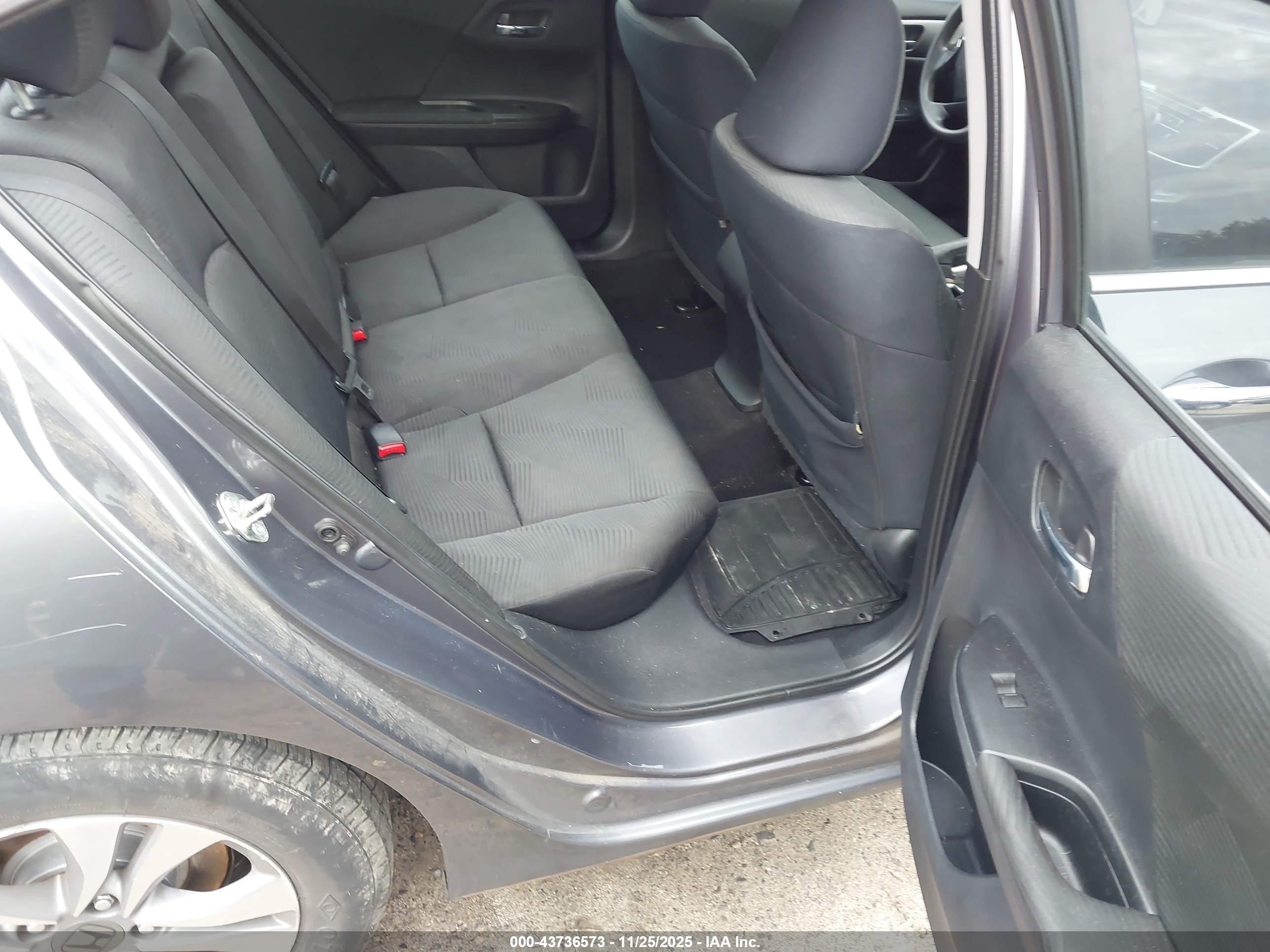HONDA ACCORD image 8