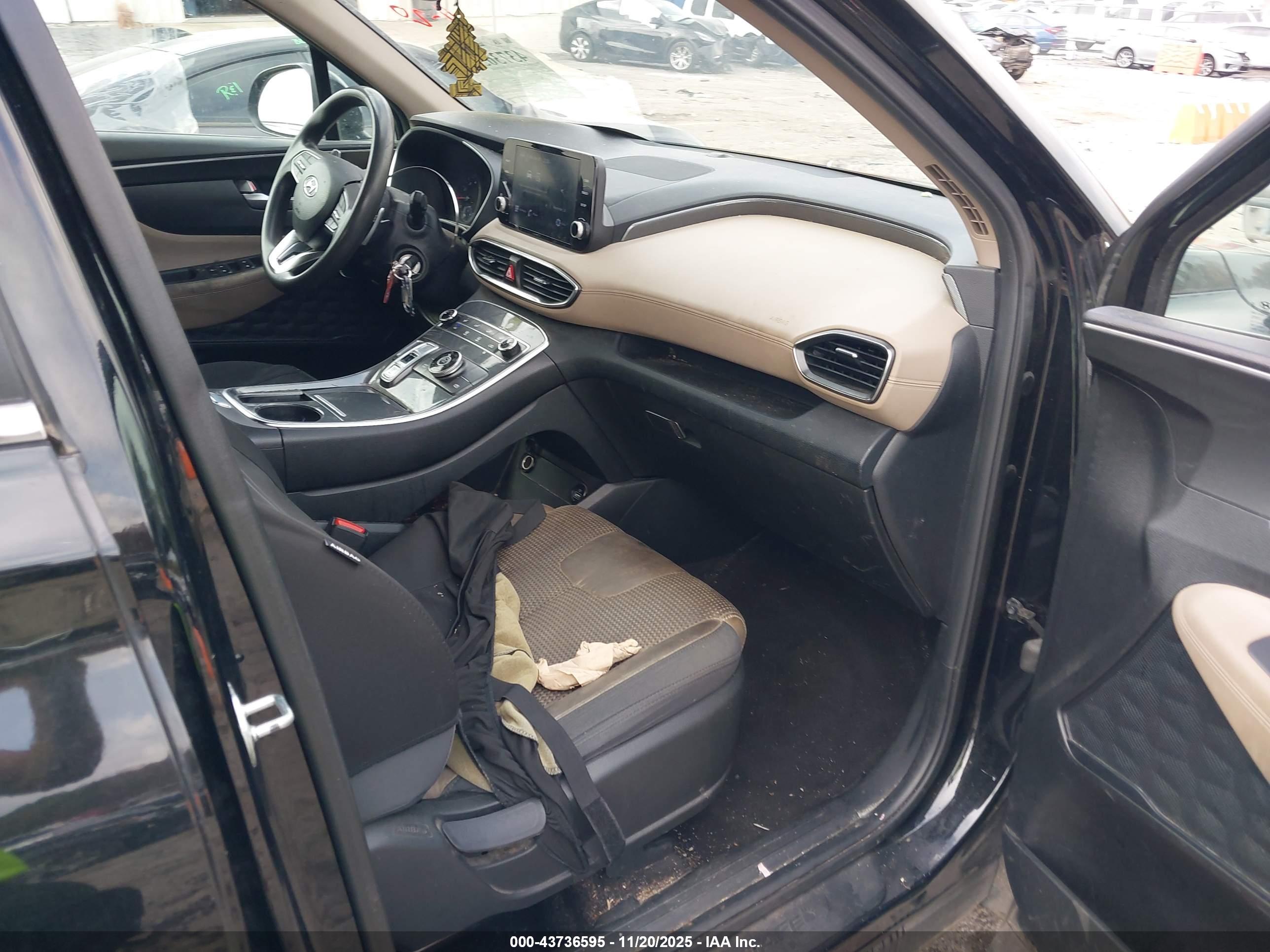 HYUNDAI SANTA image 5