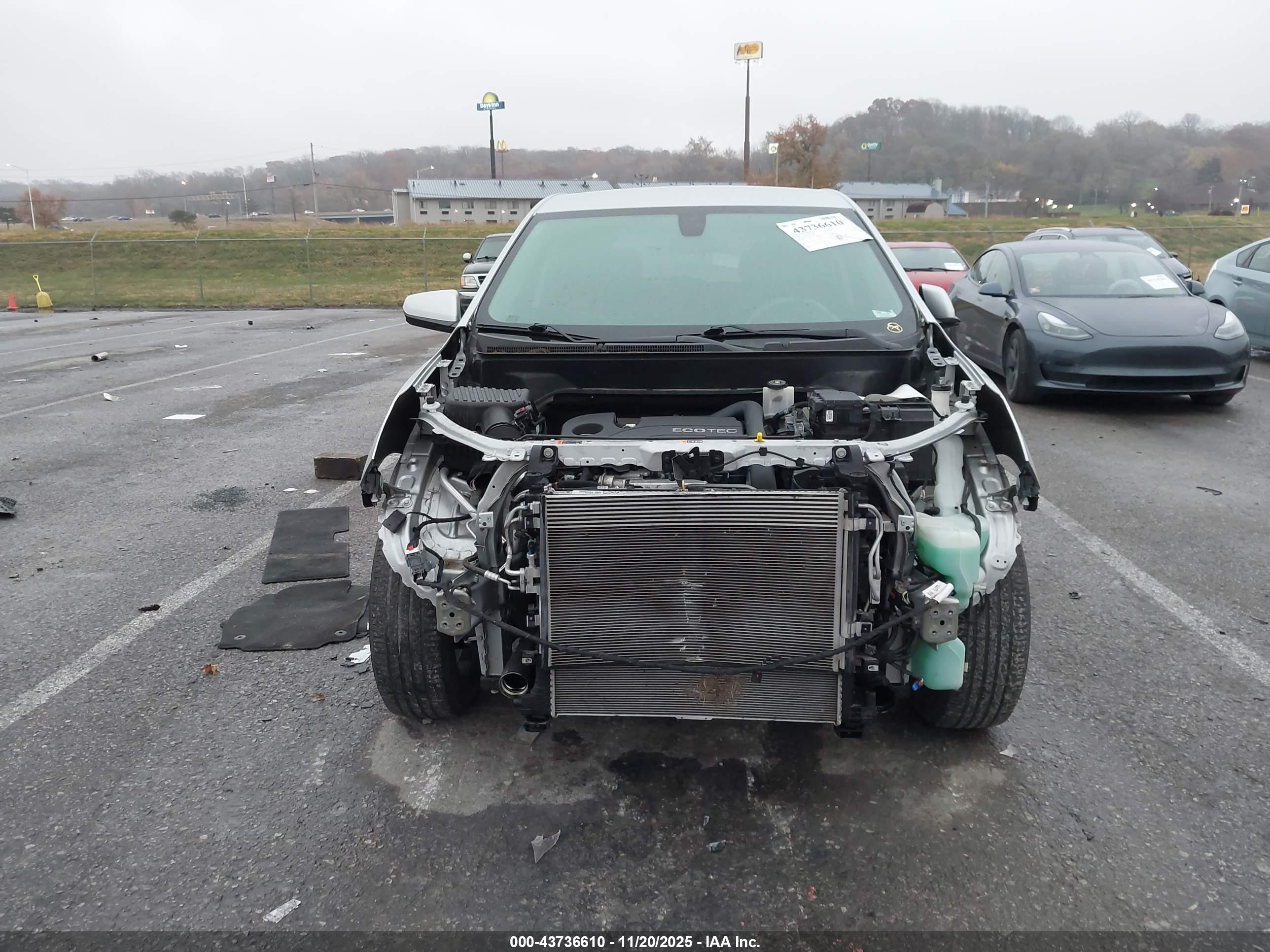CHEVROLET EQUINOX image 10