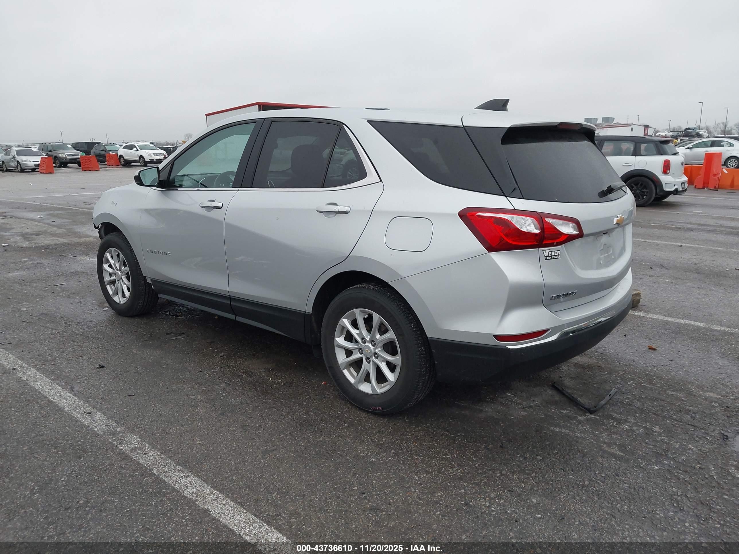 CHEVROLET EQUINOX image 3