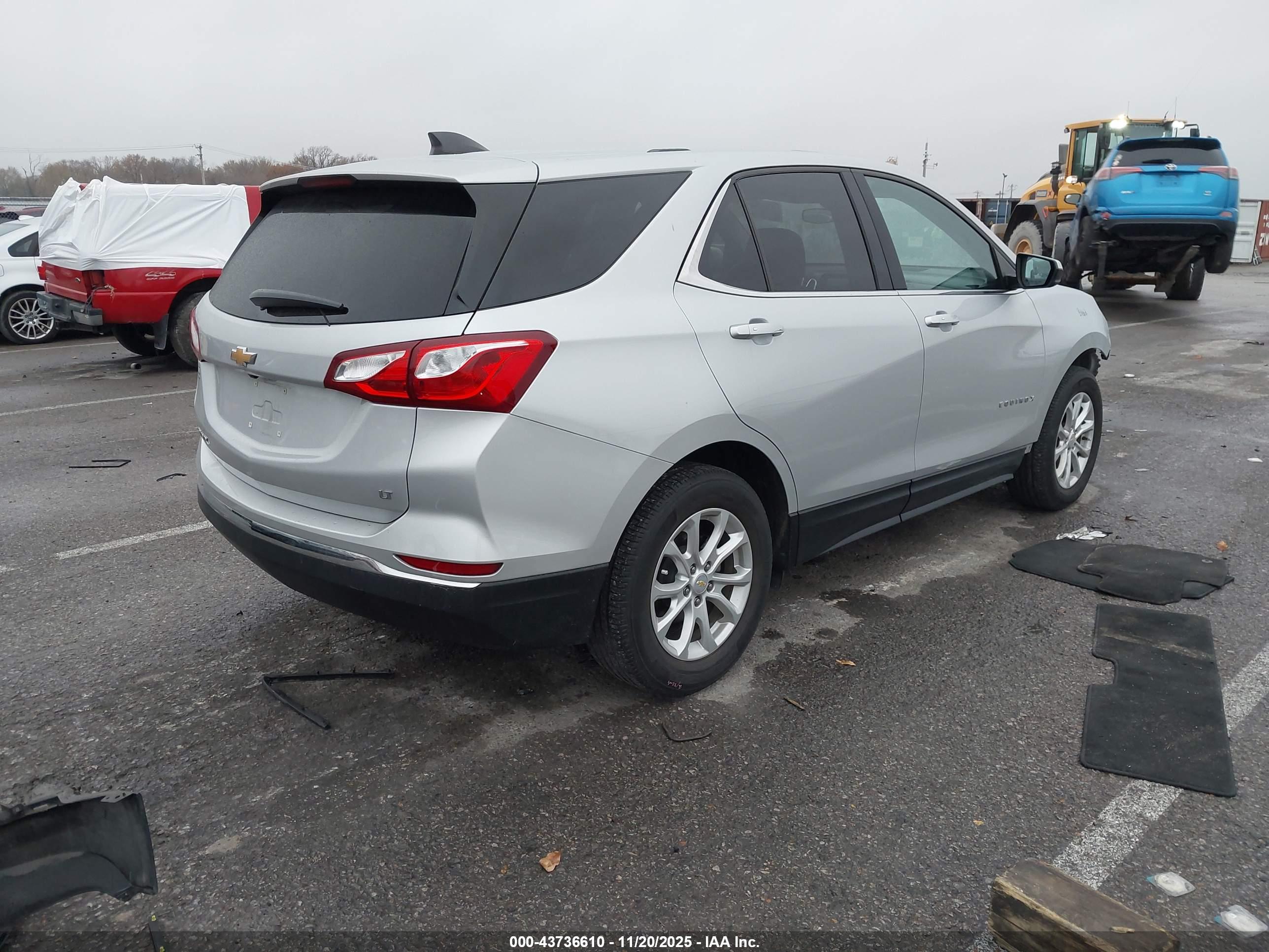 CHEVROLET EQUINOX image 4