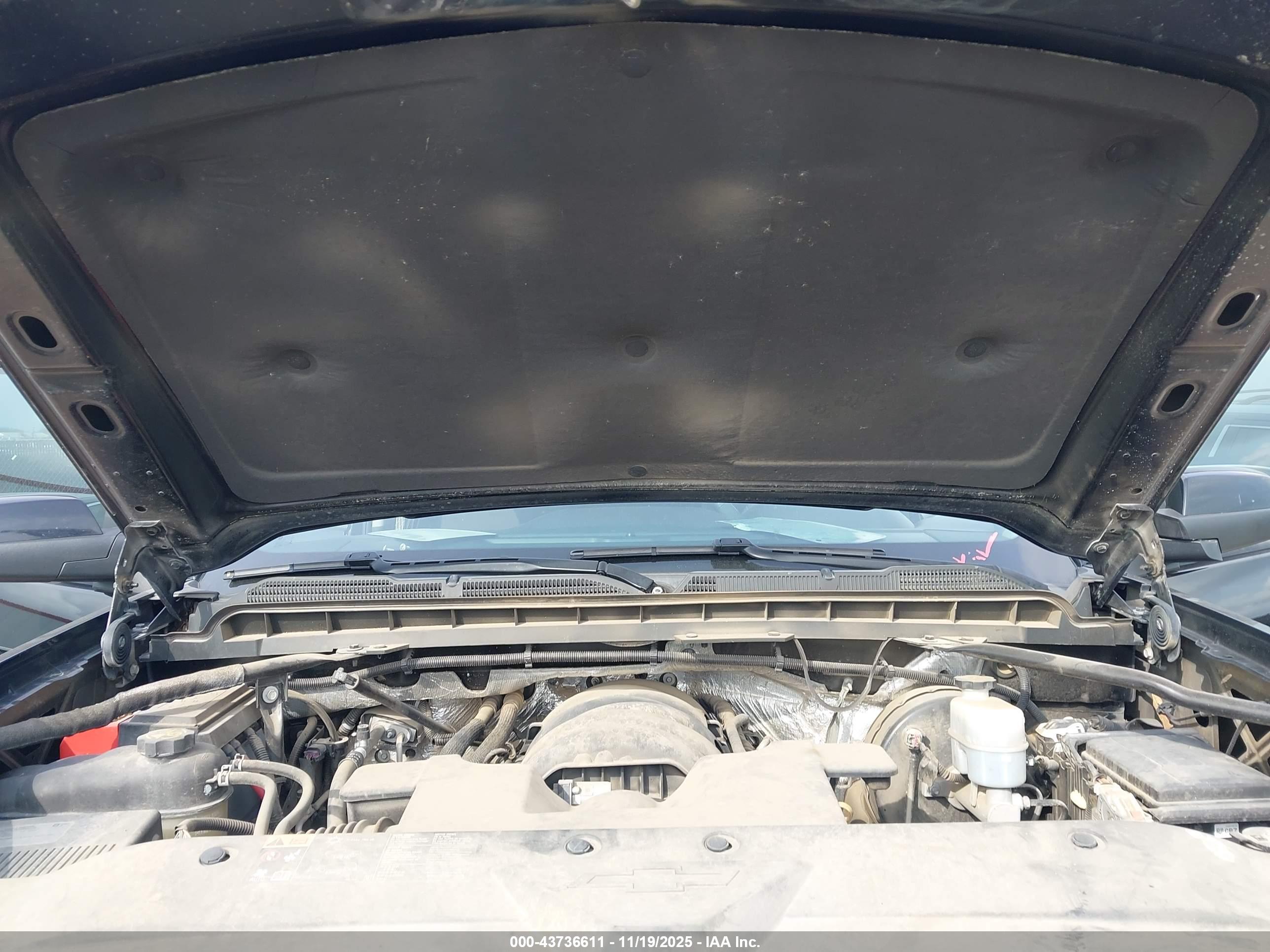 CHEVROLET SILVERADO image 10
