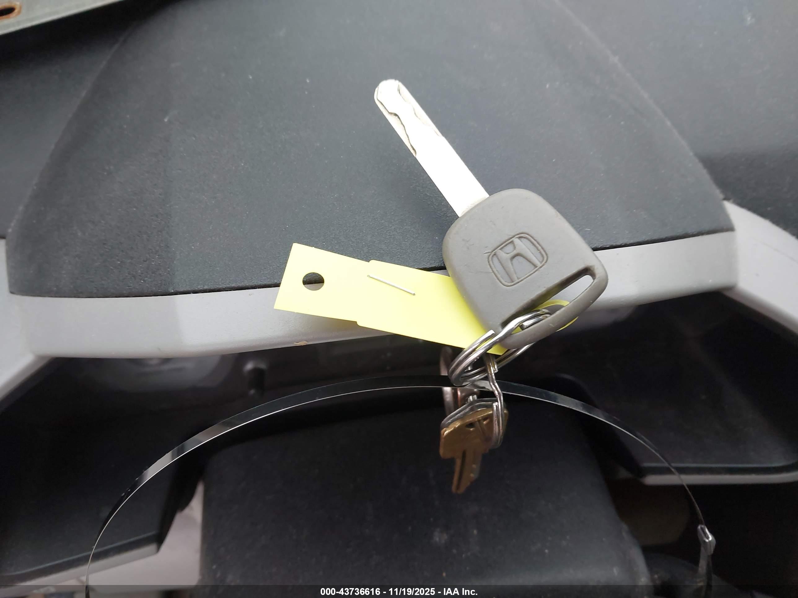 HONDA PILOT image 11