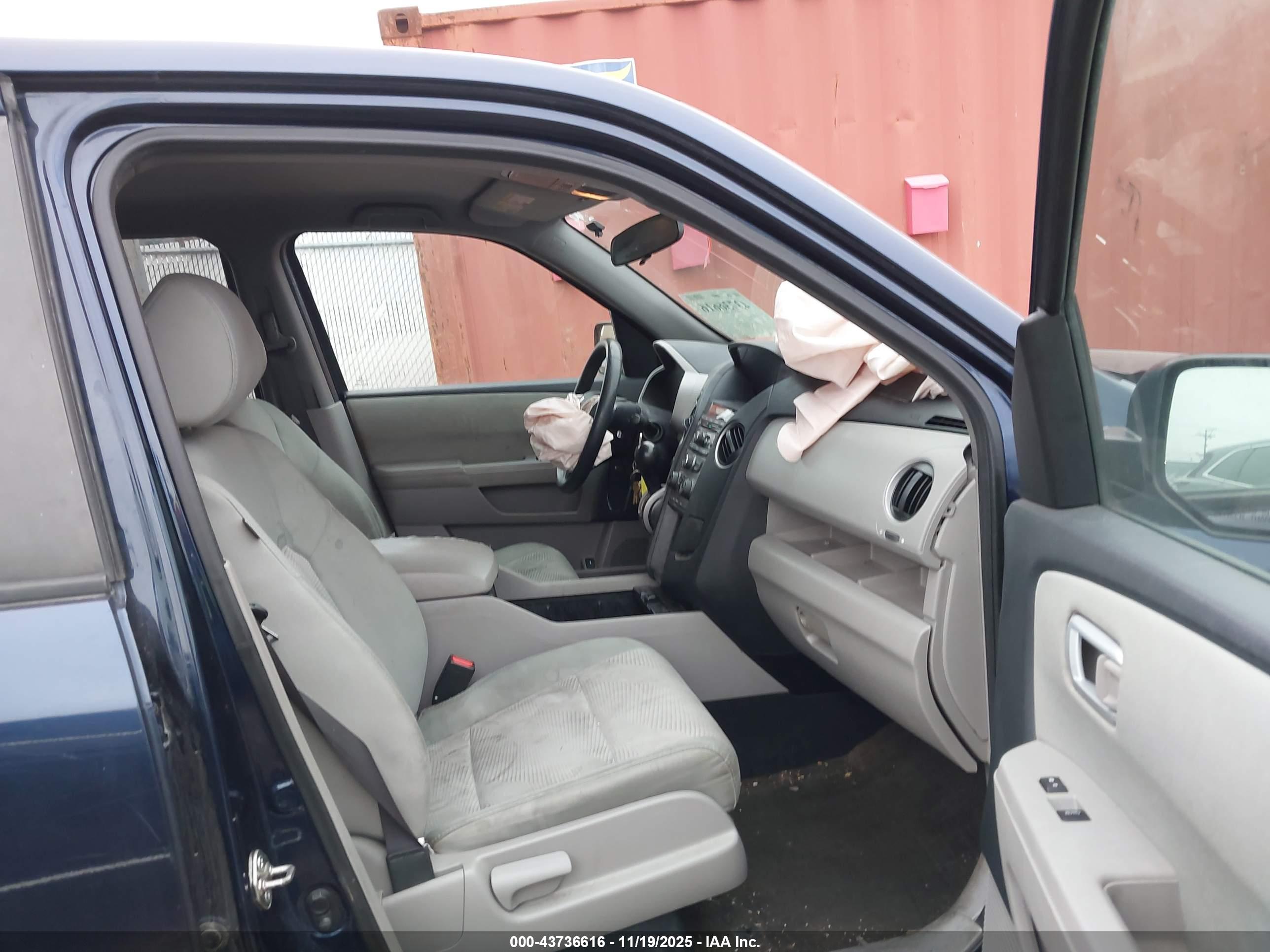 HONDA PILOT image 5