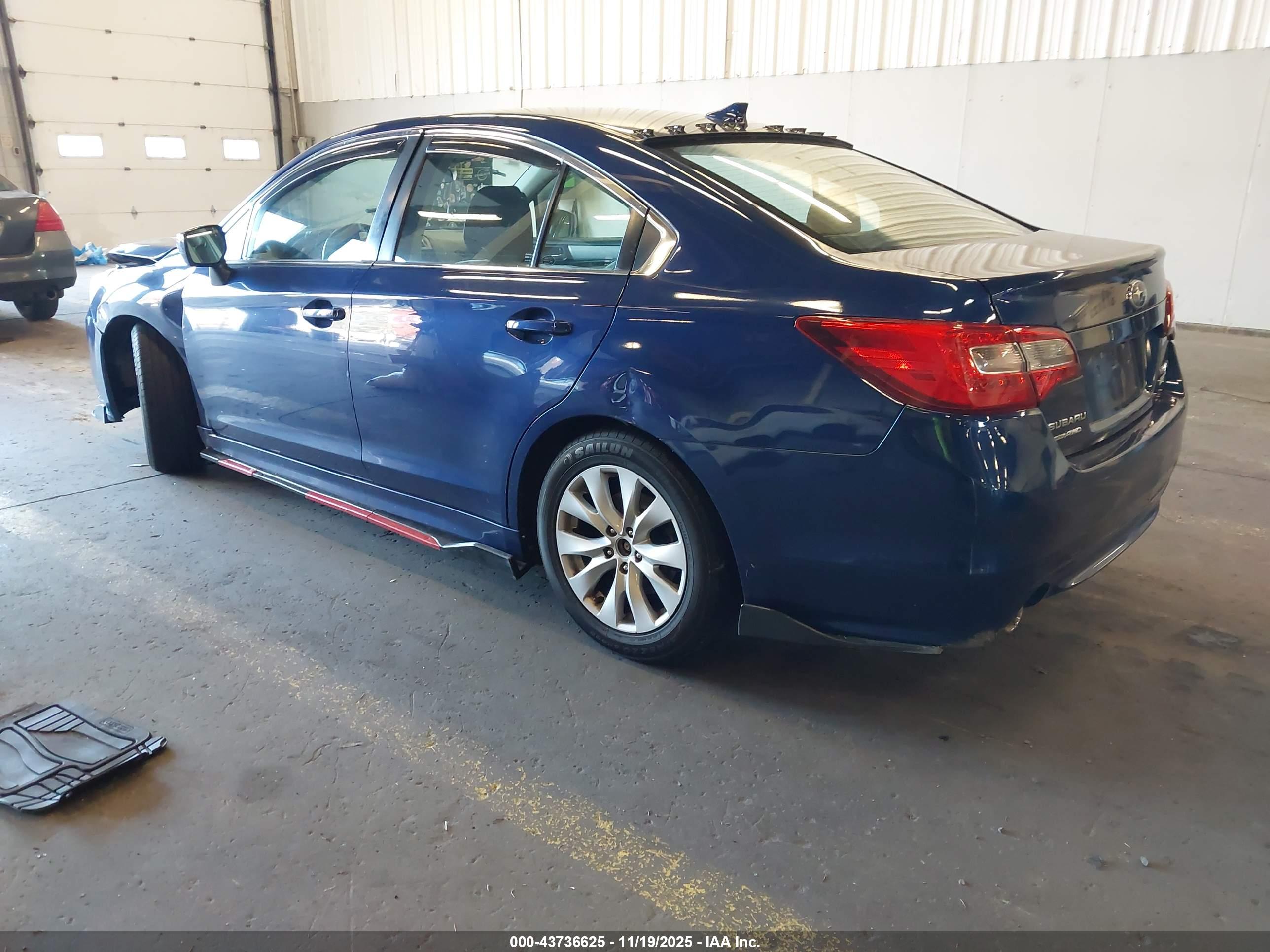 SUBARU LEGACY image 3