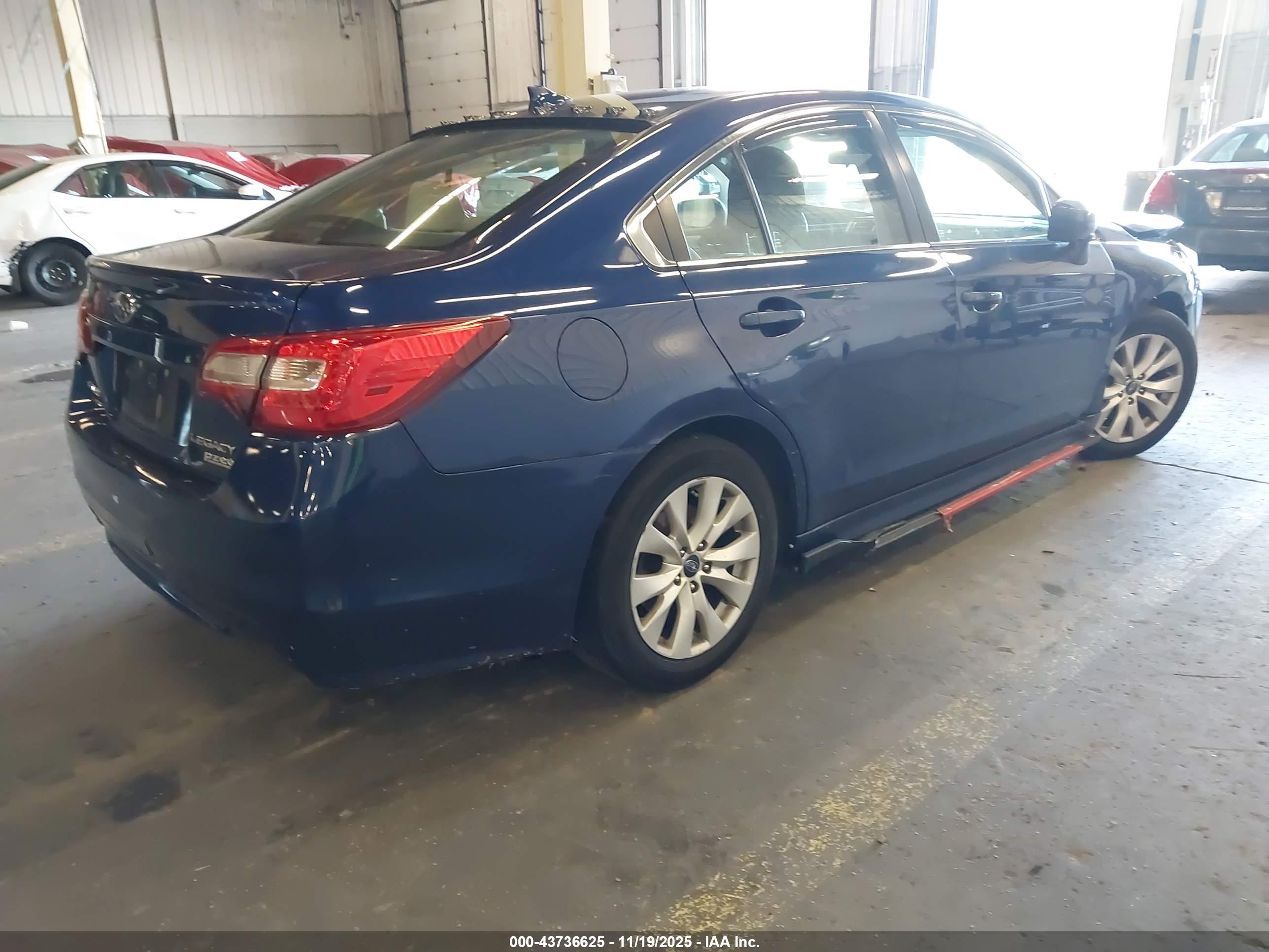 SUBARU LEGACY image 4