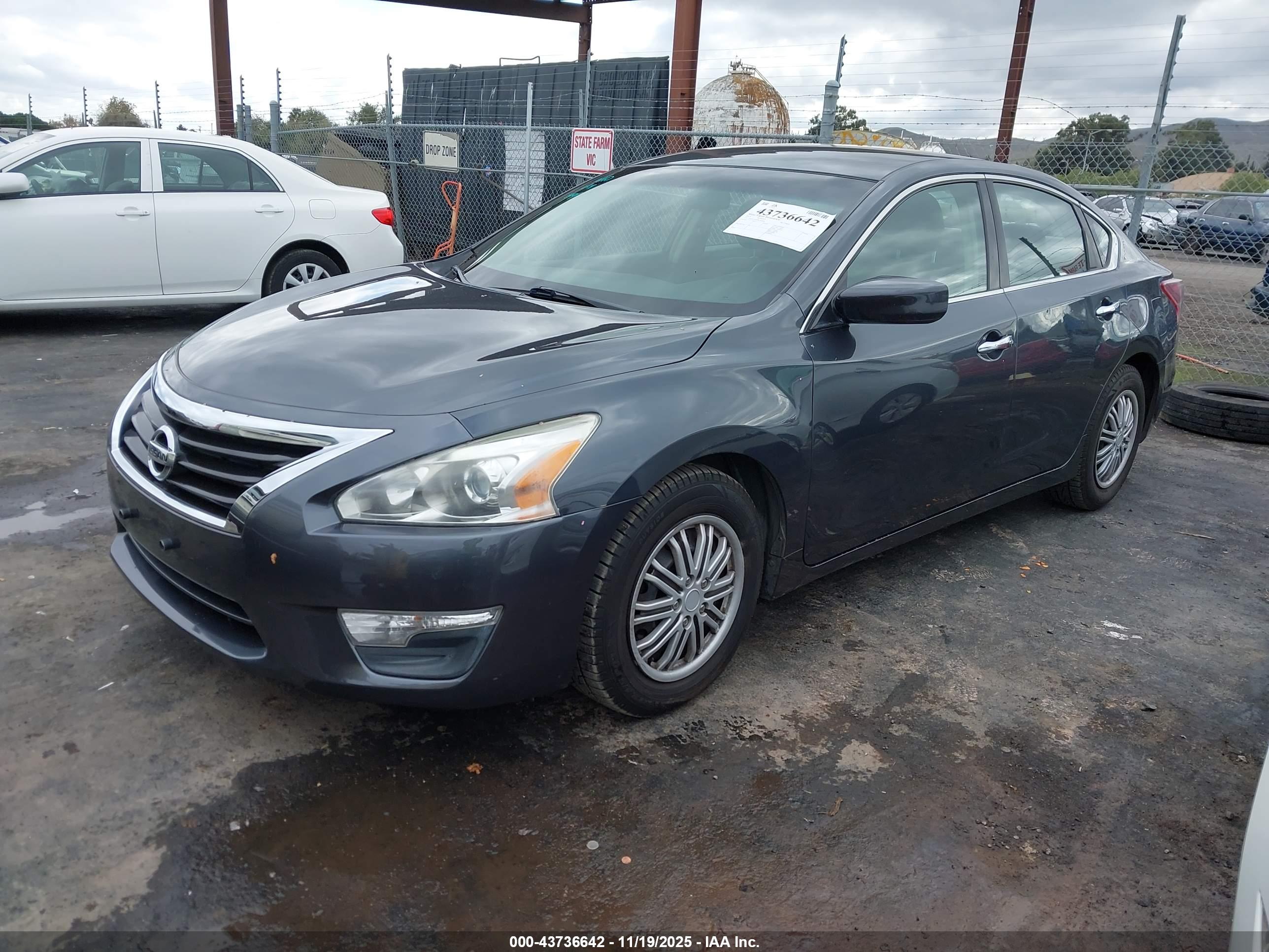 NISSAN ALTIMA image 2