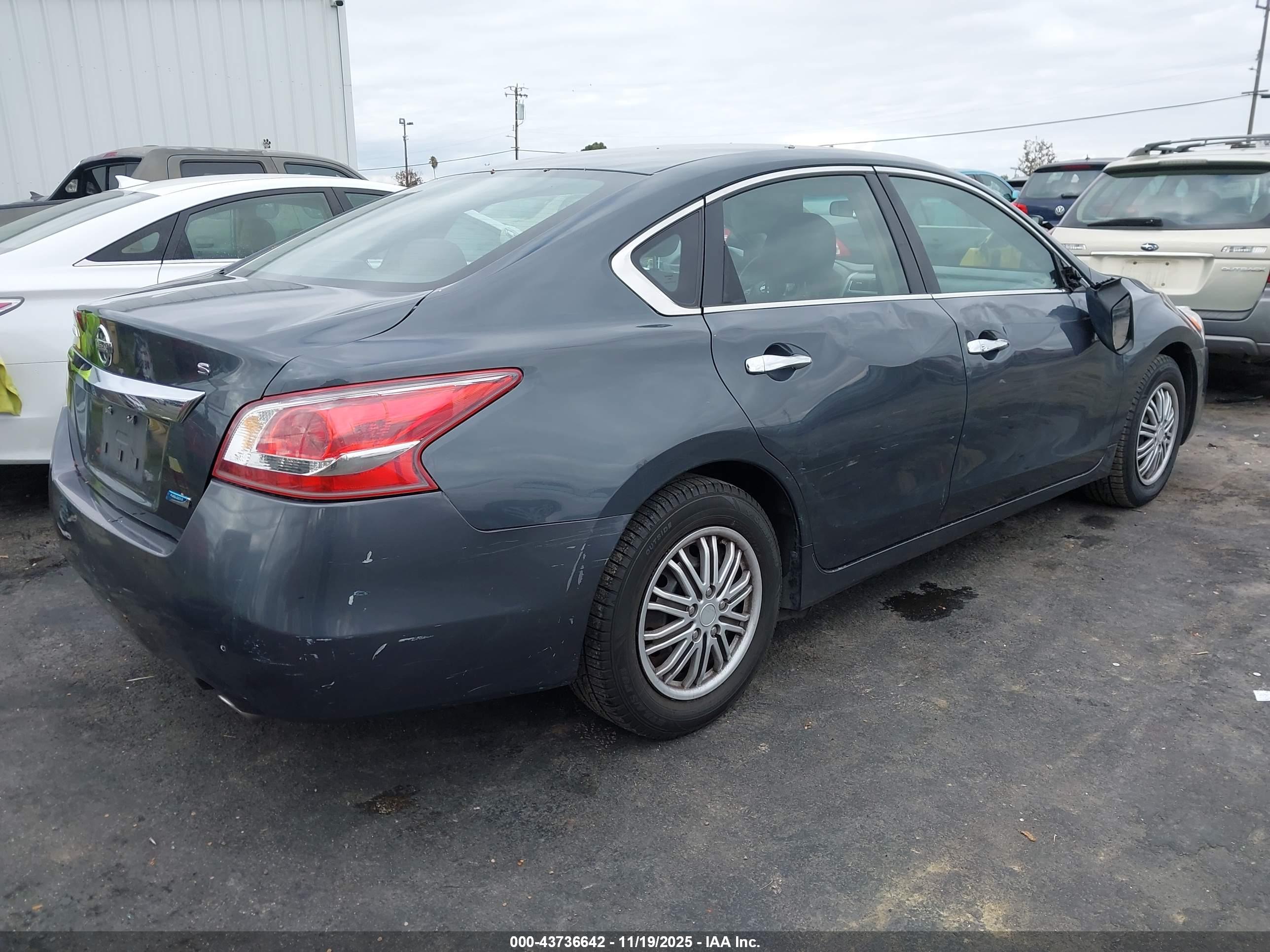 NISSAN ALTIMA image 4